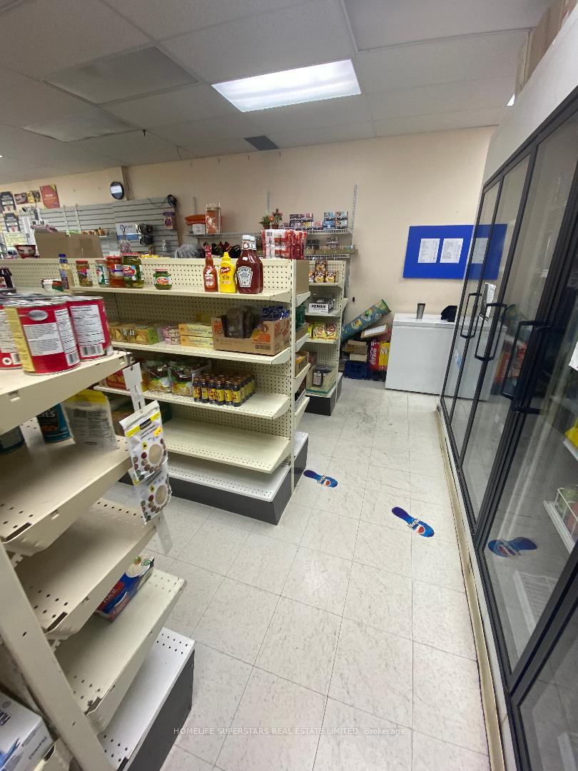 211 Martindale Road E St. Catharines Ontario Canada Sale commercial   HomeLife Superstars Real Estate Ltd., Brokerage*