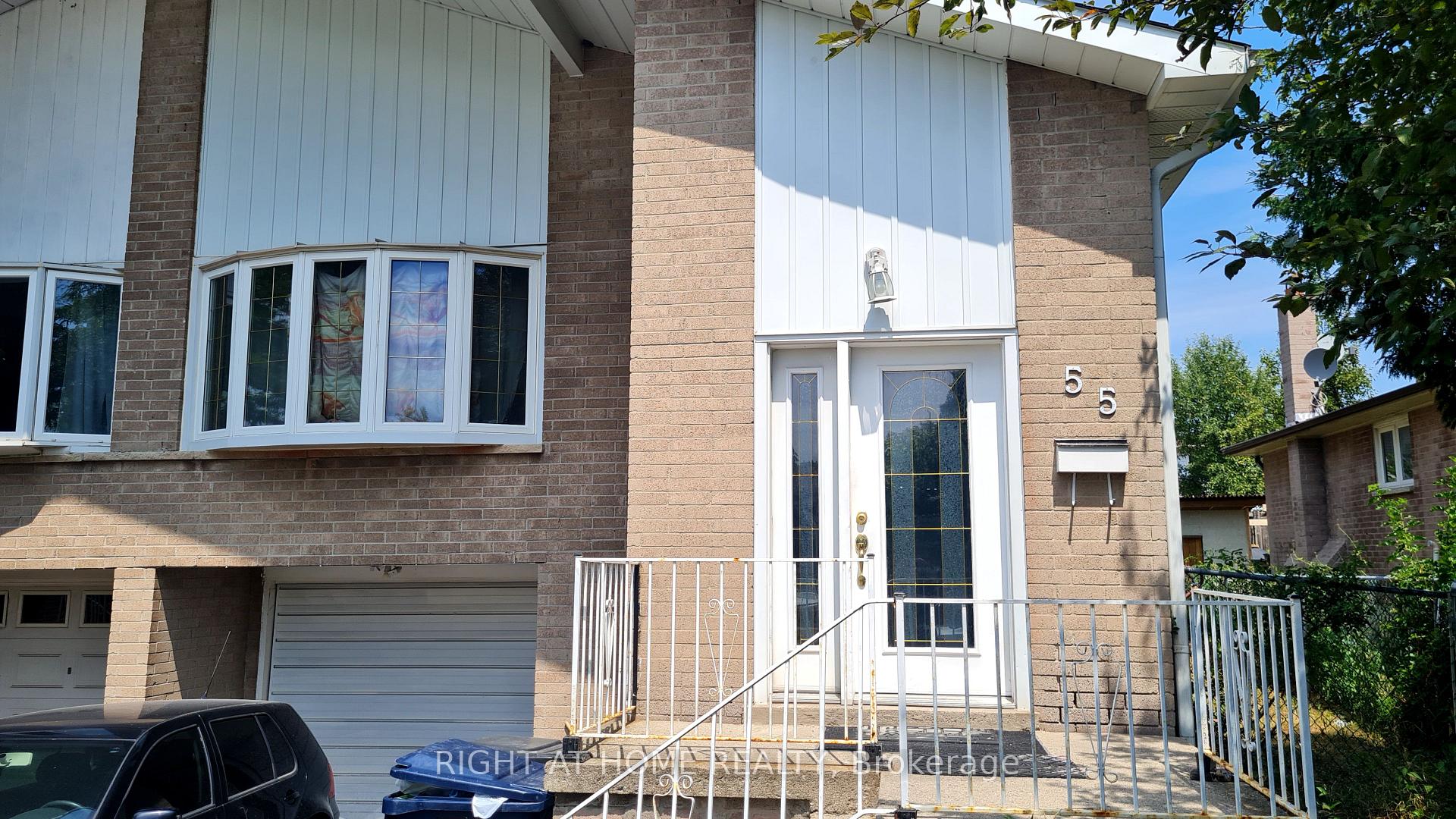 RM D - 55 Littleleaf Drive Toronto Ontario Canada Rent residential George Mitropoulos Right at Home Realty, Brokerage*