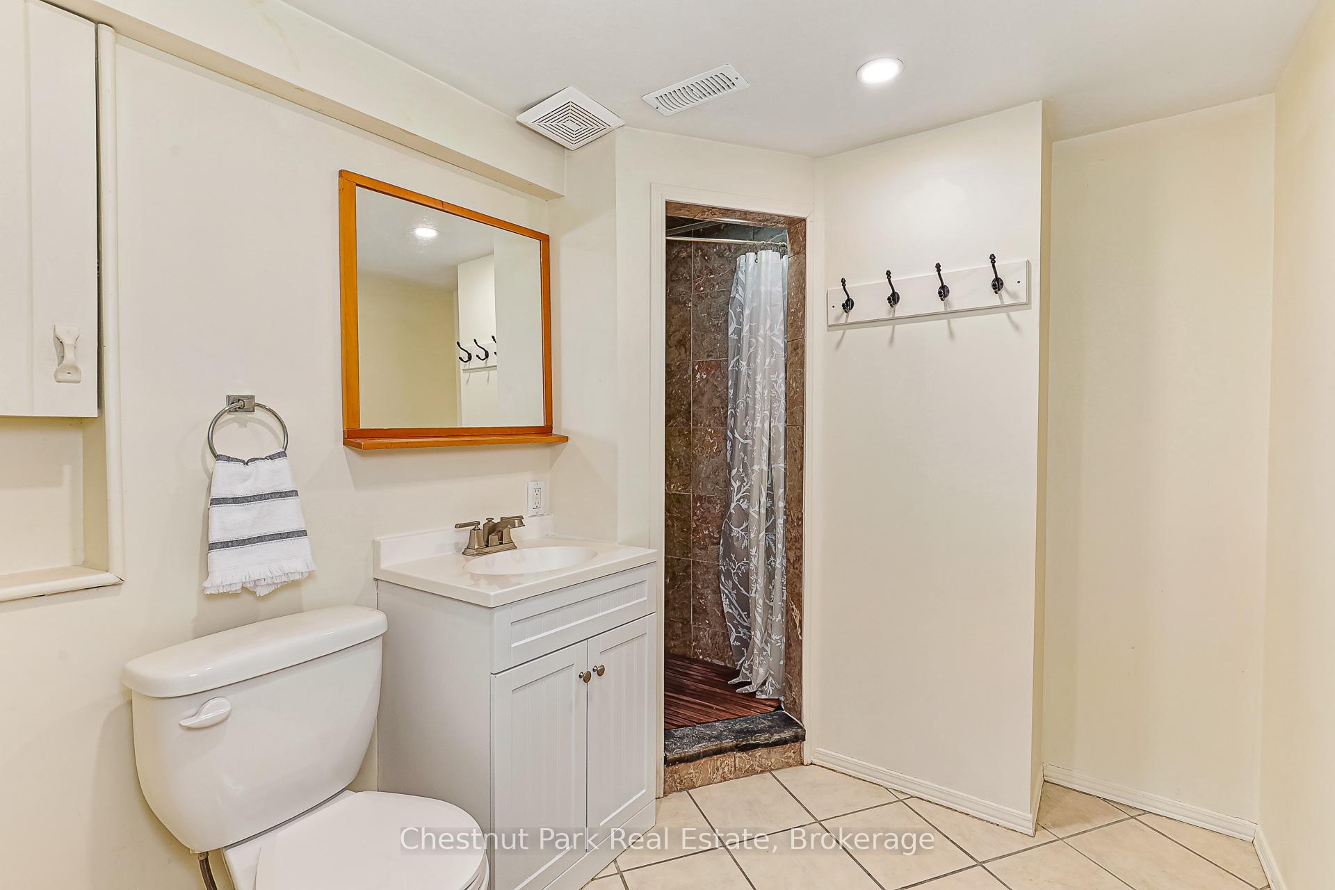 4 Bedroom Single Family Home/House's Image 23