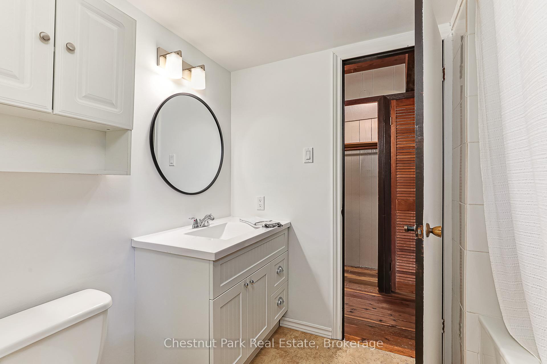 4 Bedroom Single Family Home/House's Image 16