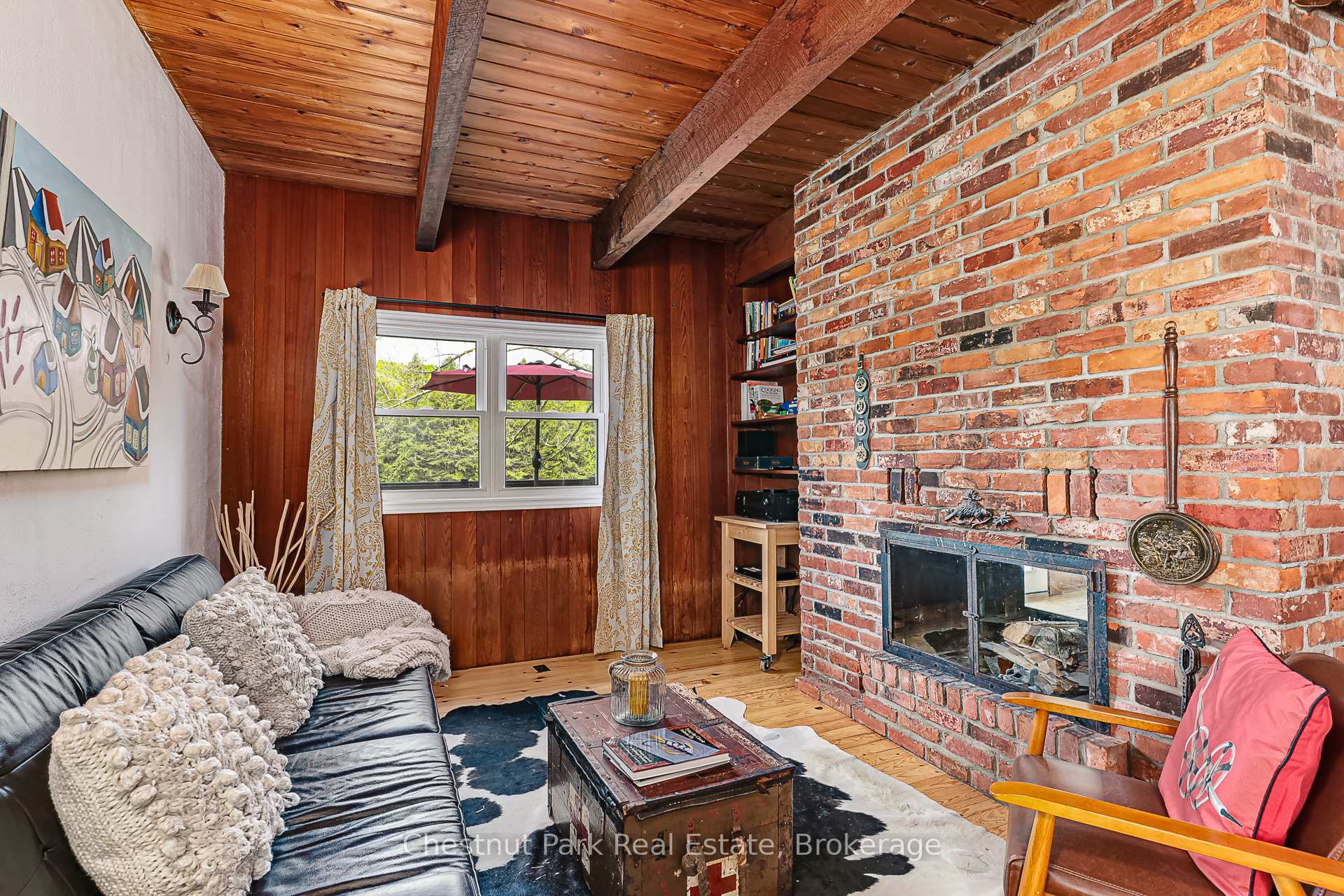 4 Bedroom Single Family Home/House's Image 8