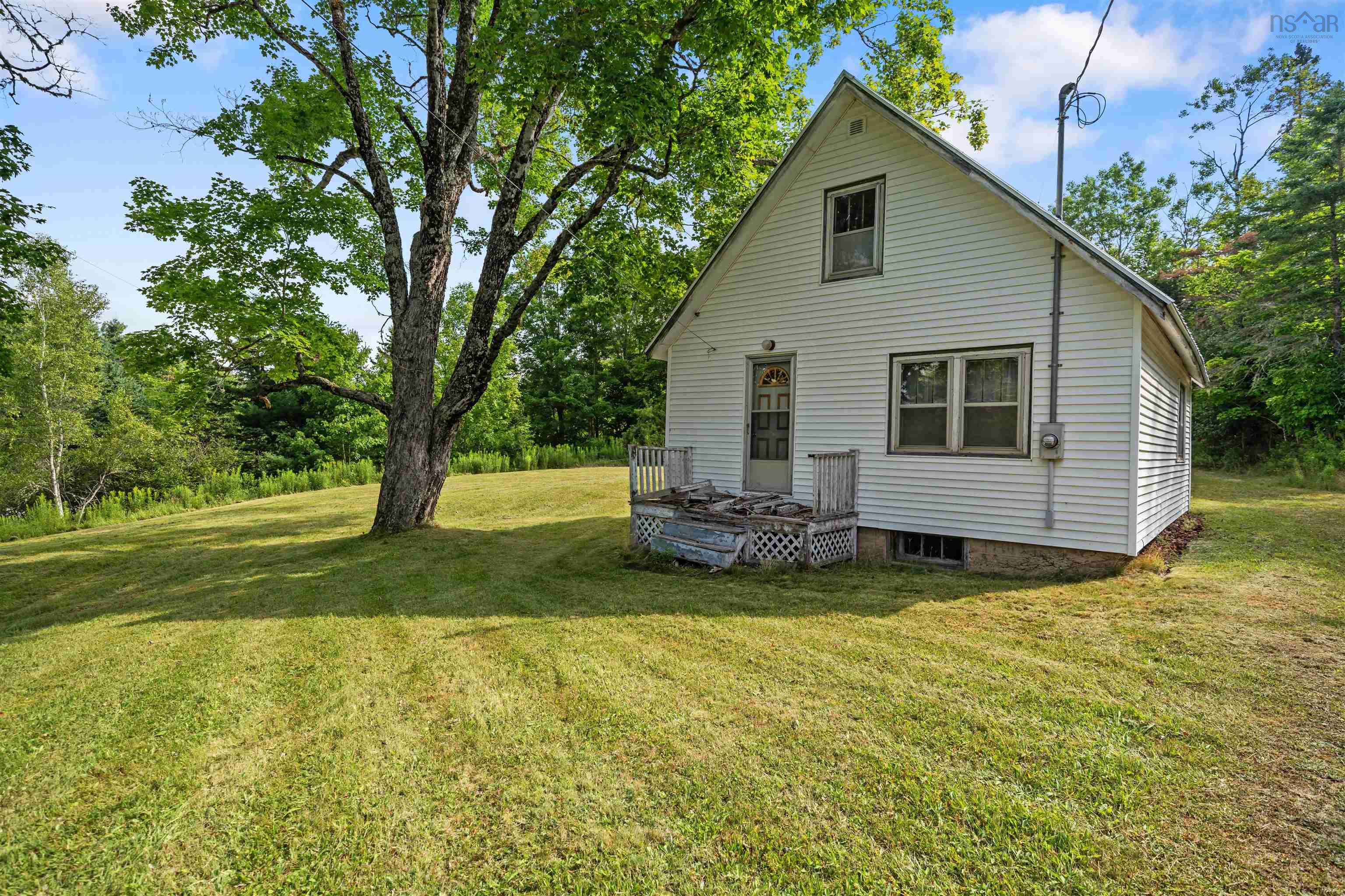 8860 Moose River Road Lindsay Lake Nova Scotia Canada Sale residential    Hants Realty Limited