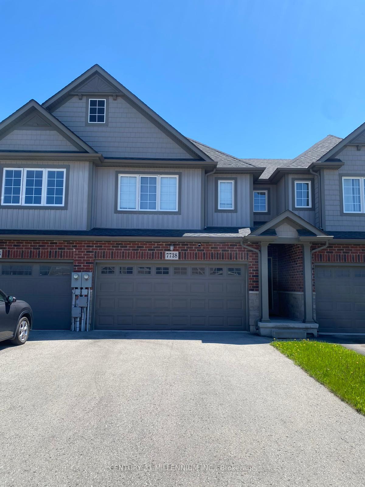 7738 Shaw Street Niagara Falls Ontario Canada Rented residential Calvin Douglas CENTURY 21 MILLENNIUM INC.