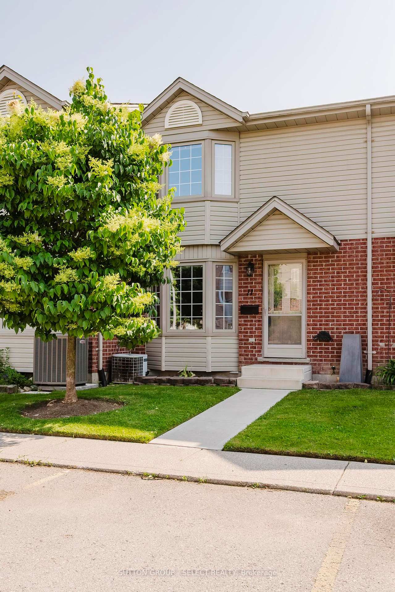 11 - 151 Martinet Avenue London East Ontario Canada Sale residential Justin Deseck Sutton Group - Select Realty Brokerage*