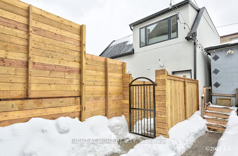 B - 48 Lanark Avenue Toronto Ontario Canada Rent residential Alfred Russell Rosos Right at Home Realty, Brokerage*