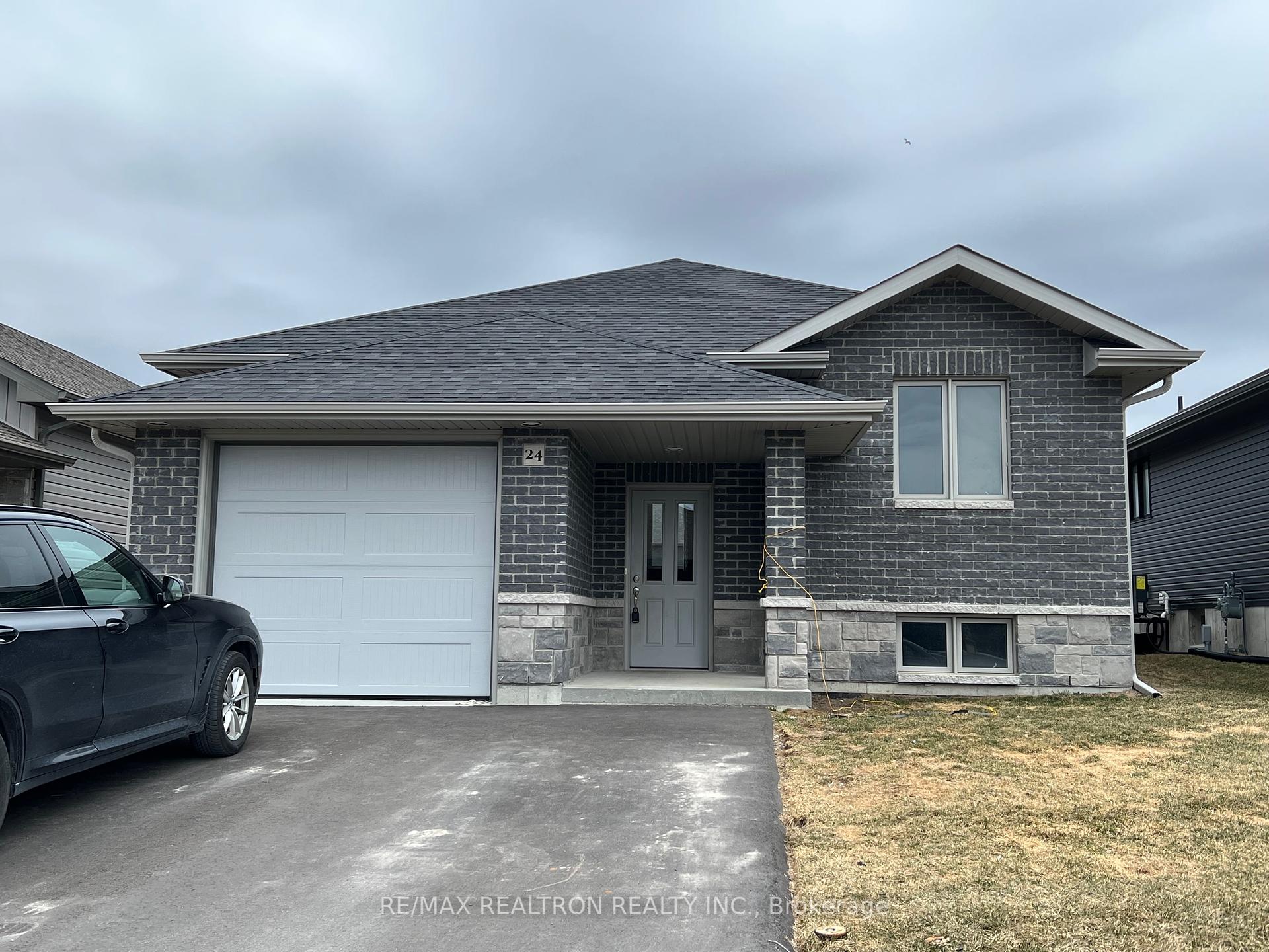 24 Cattail Crescent Quinte West Ontario Canada Rented residential Thurairajah RAMESH RE/MAX Royal Properties Realty Ltd., Brokerage