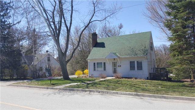 66 Roxborough Road Newmarket Ontario Canada Sale residential GOLDIE MOKHTARI, BCom, GPLLM HomeLife/Bayview Realty Inc., Brokerage*