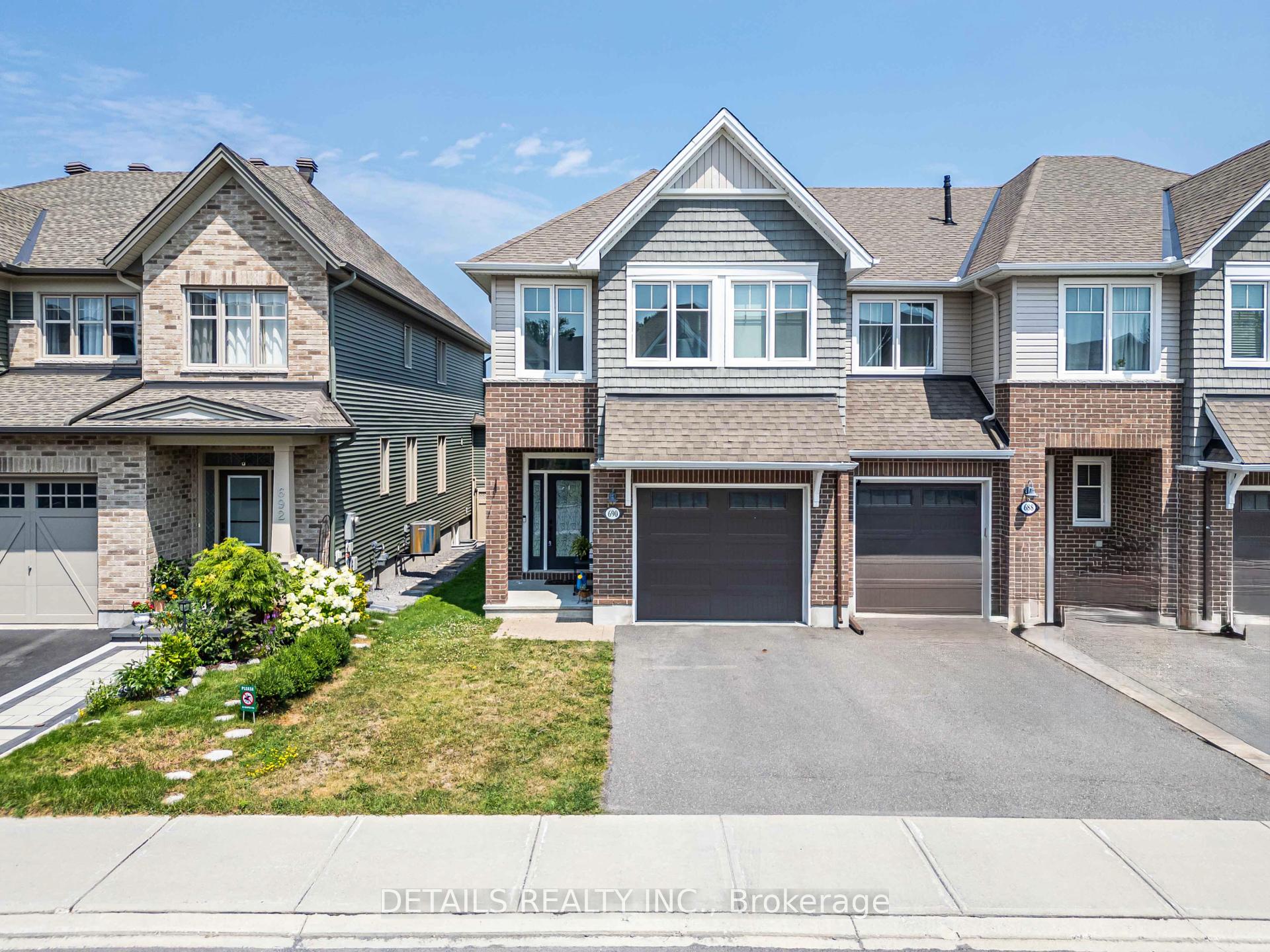 690 Vivera Place Ottawa Ontario Canada Sale residential Henga Nayeri Right at Home Realty, Brokerage*