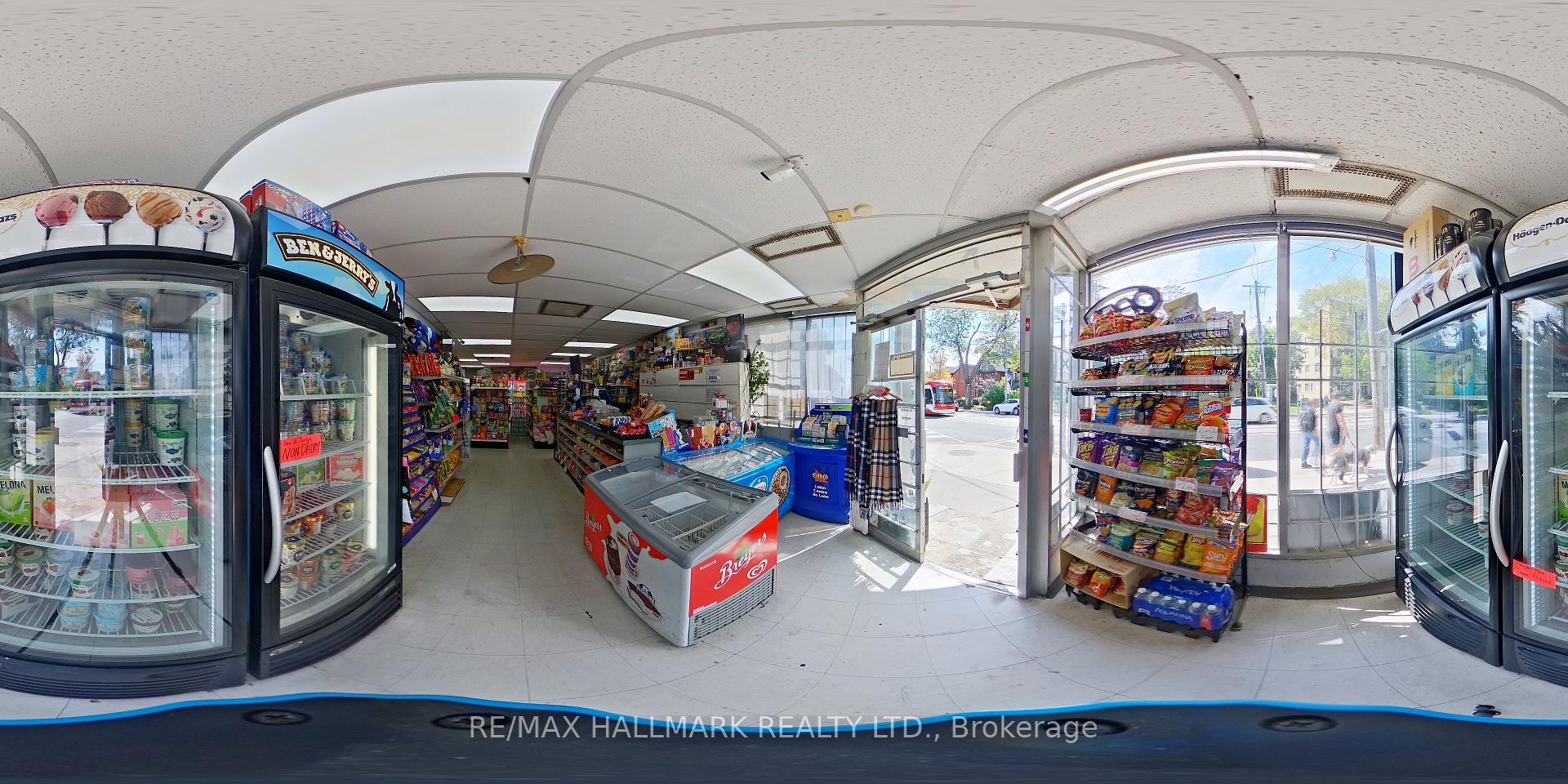 675 Broadview Avenue Toronto Ontario Canada Sale commercial Anabel Ruiz Samaniego RE/MAX Hallmark Realty Ltd., Brokerage*