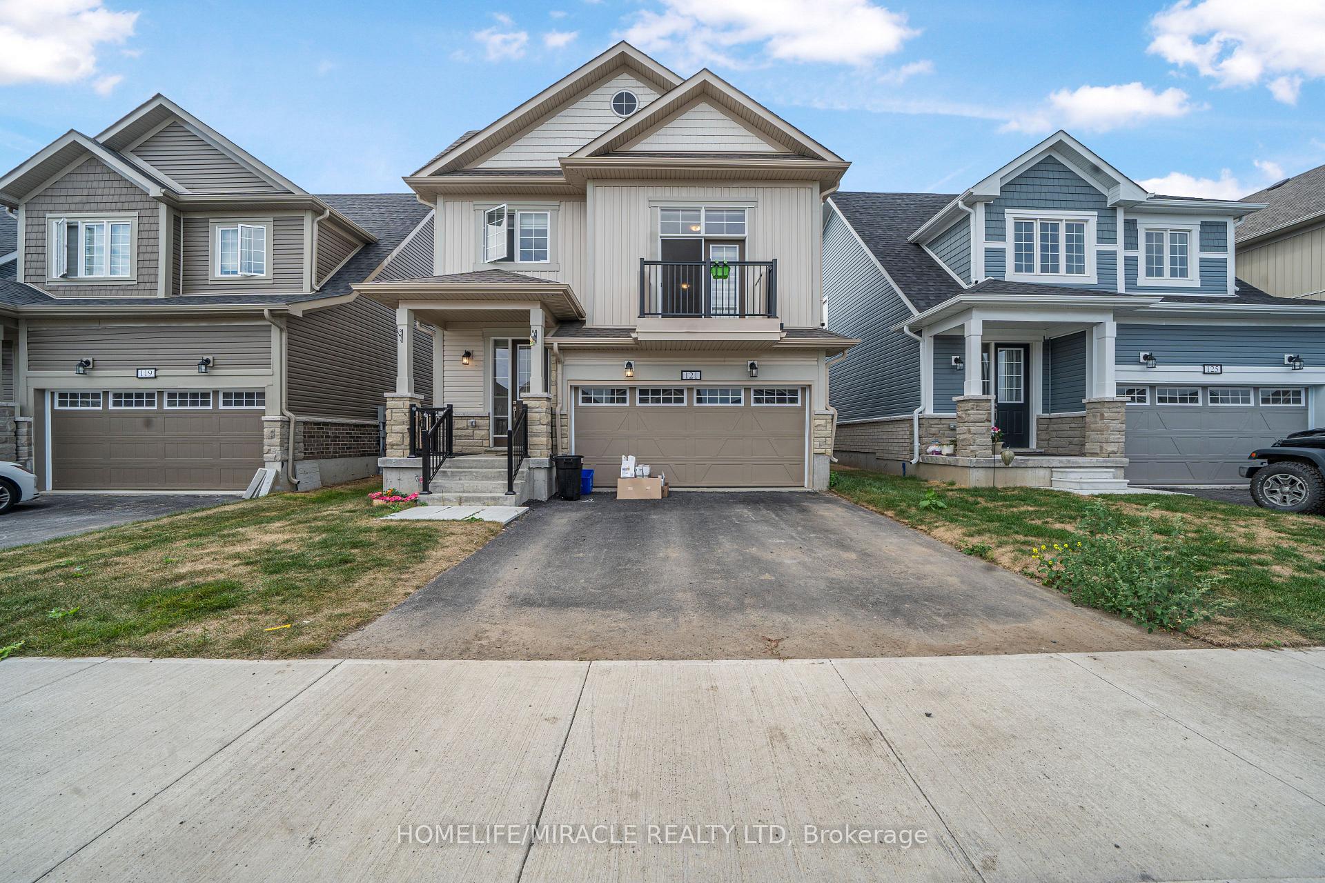 121 Oakmont Drive Loyalist Ontario Canada Rent residential Anil Gupta HomeLife/Miracle Realty Ltd., Brokerage*