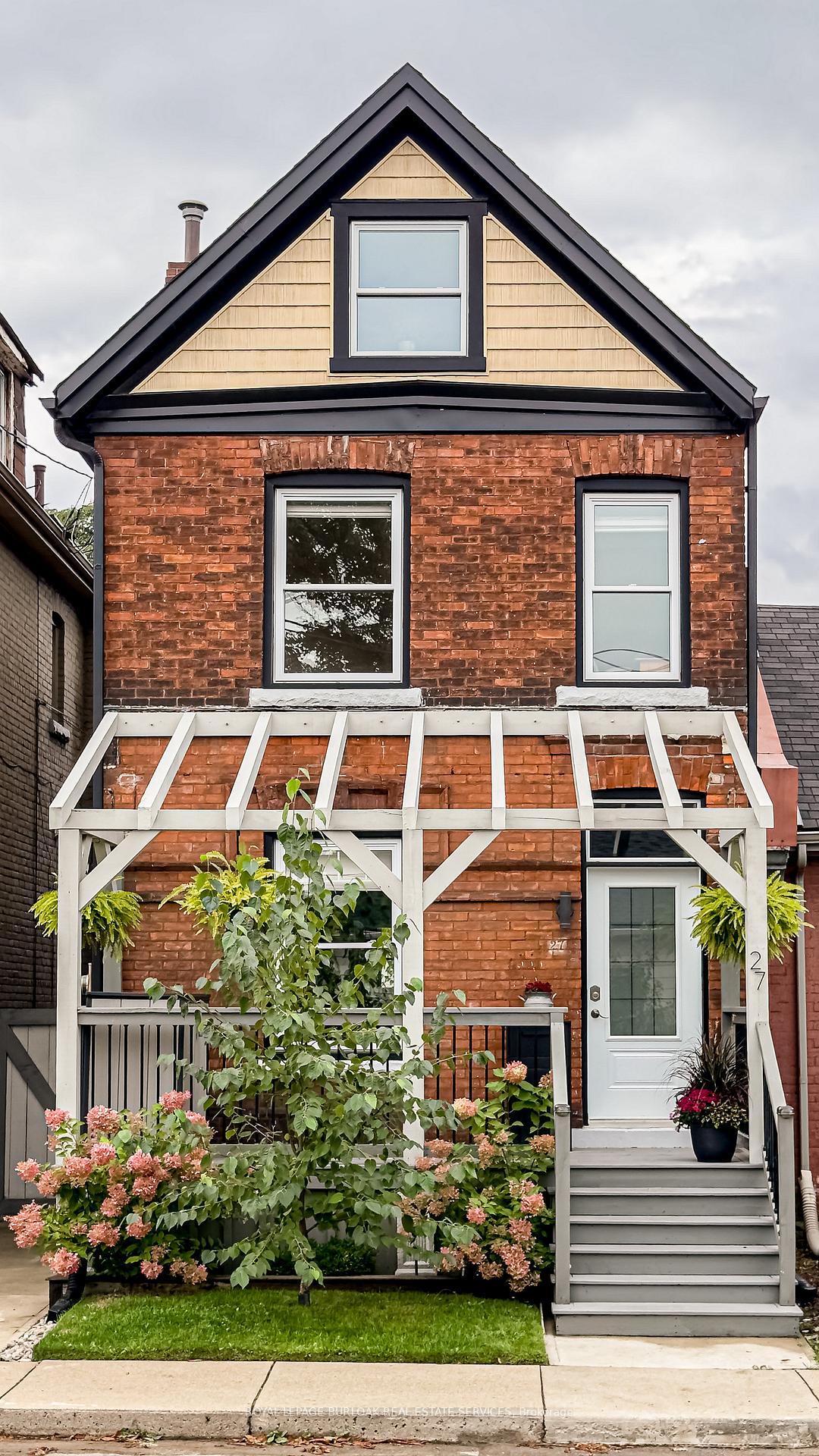 27 Steven Street Hamilton Ontario Canada Sale residential Waldi Niburski Sutton Group Innovative Realty Inc., Brokerage*