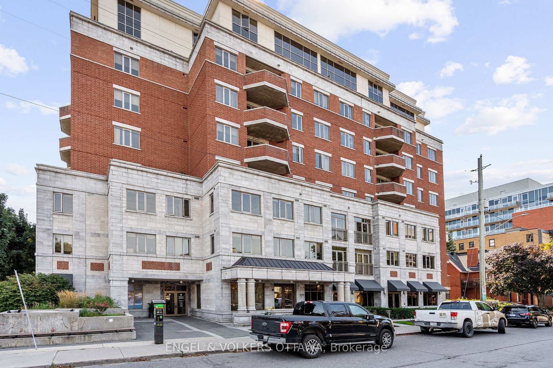 403 - 320 Mcleod Street Ottawa Ontario Canada Sold residential Royal LePage Performance Realty, Brokerage *