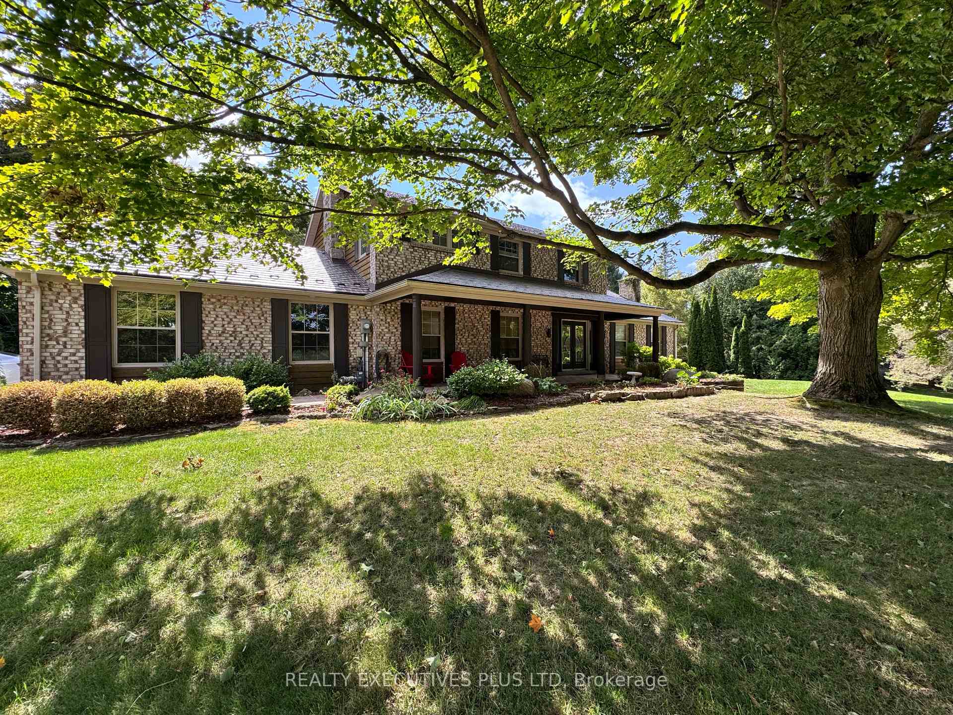 33 Gibson Lake Drive Caledon Ontario Canada Sale residential   Realty Executives Plus Ltd. Brokerage*