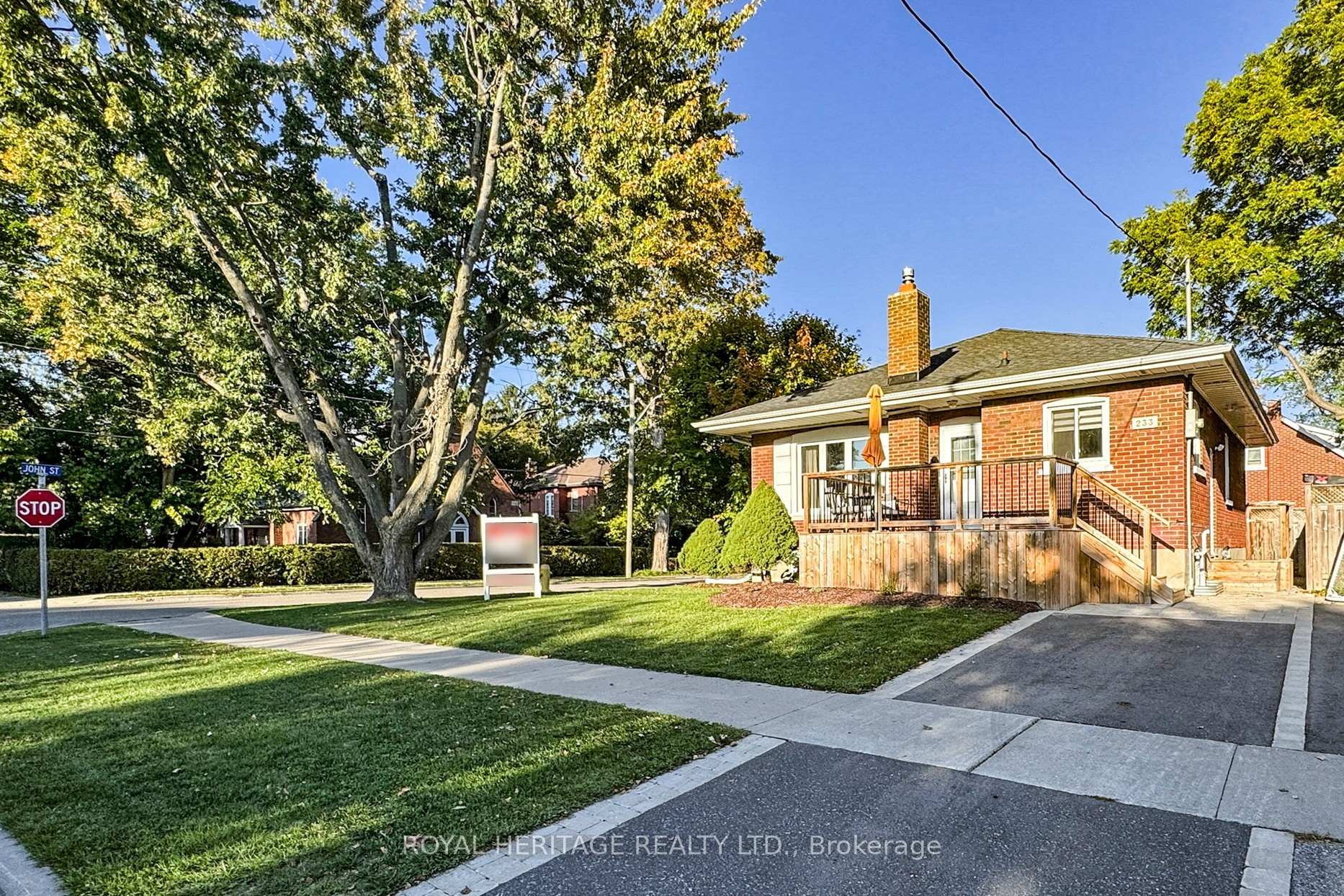 233 Palace Street Whitby Ontario Canada Sale residential Joanne Leigh Royal Heritage Realty Ltd., Brokerage*