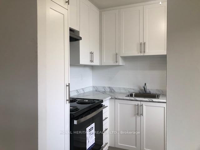 103 - 945 Simcoe Street N Oshawa Ontario Canada Rent residential Maurice and Eleanor King ROYAL HERITAGE REALTY LTD., BROKERAGE