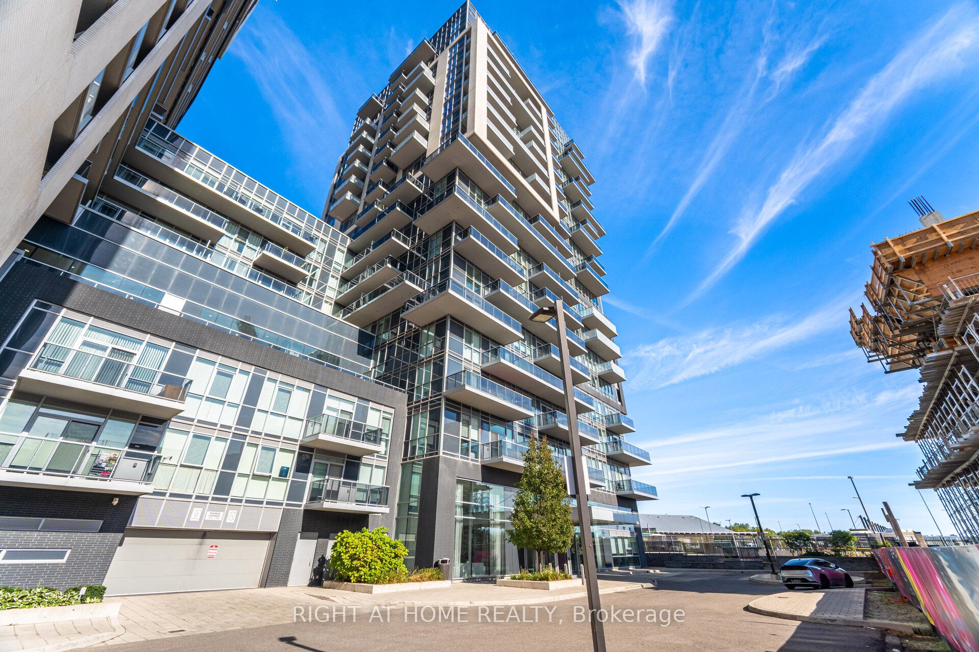 1003 - 2093 Fairview Street Burlington Ontario Canada Sale residential Travis Roy An Right at Home Realty, Brokerage*