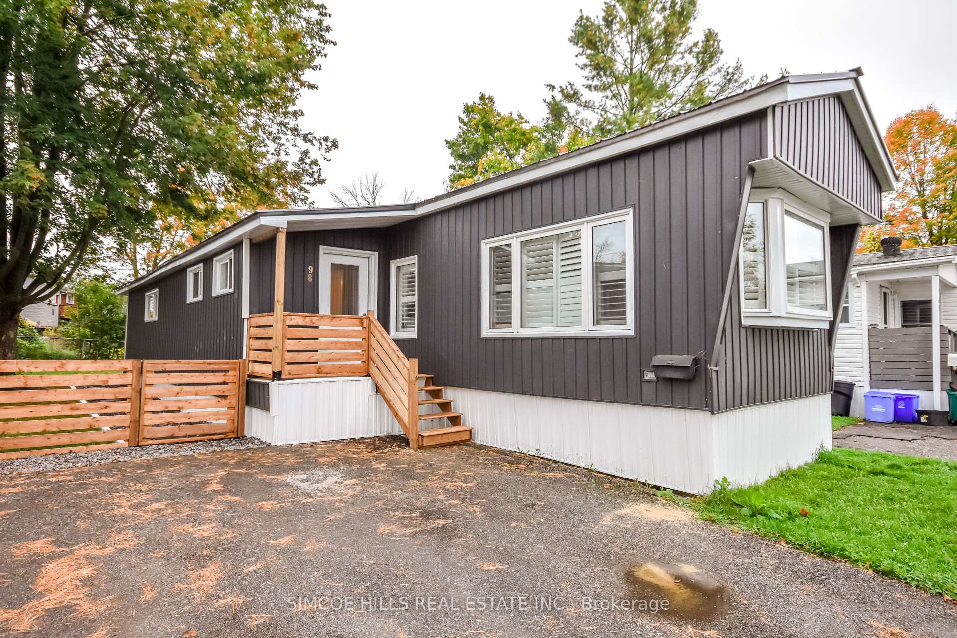 98 - 580 West Street S Orillia Ontario Canada Sale residential Rochelle Mervin SIMCOE HILLS REAL ESTATE INC.