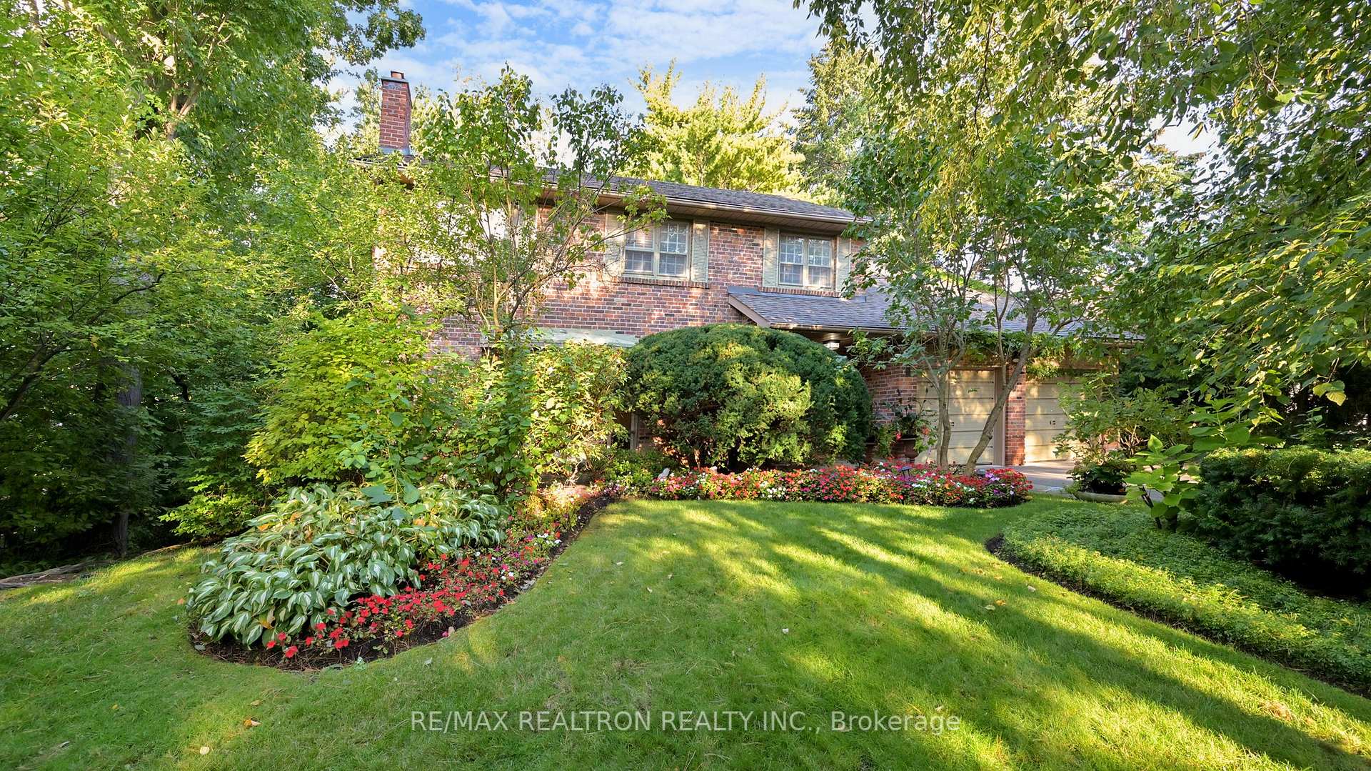 1 Vyner Road Toronto Ontario Canada Sale residential Frank Fu Feng RE/MAX Realtron Realty Inc., Brokerage*