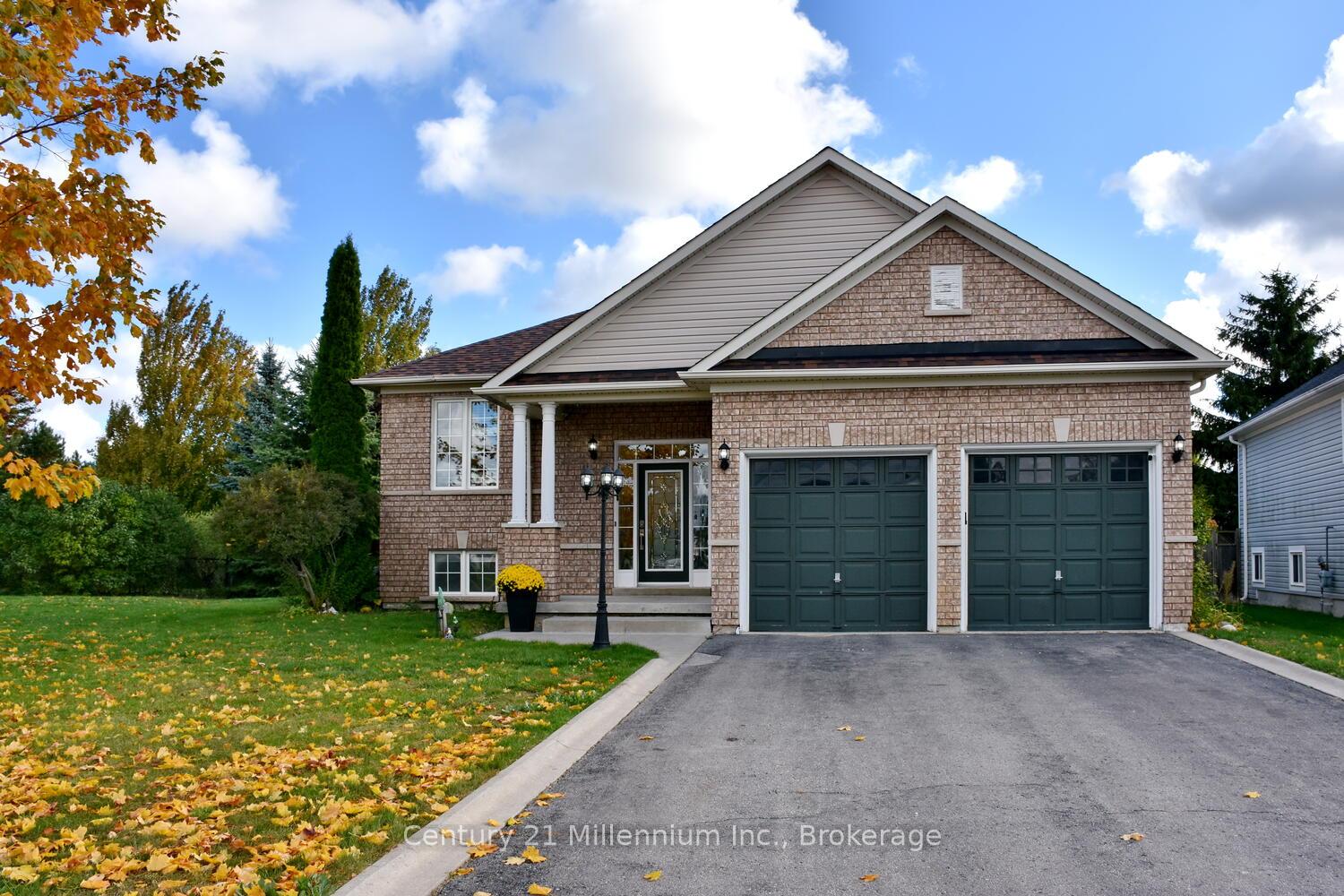35 Northwood Drive Wasaga Beach Ontario Canada Sale residential Melanie Martyn Right at Home Realty, Brokerage*