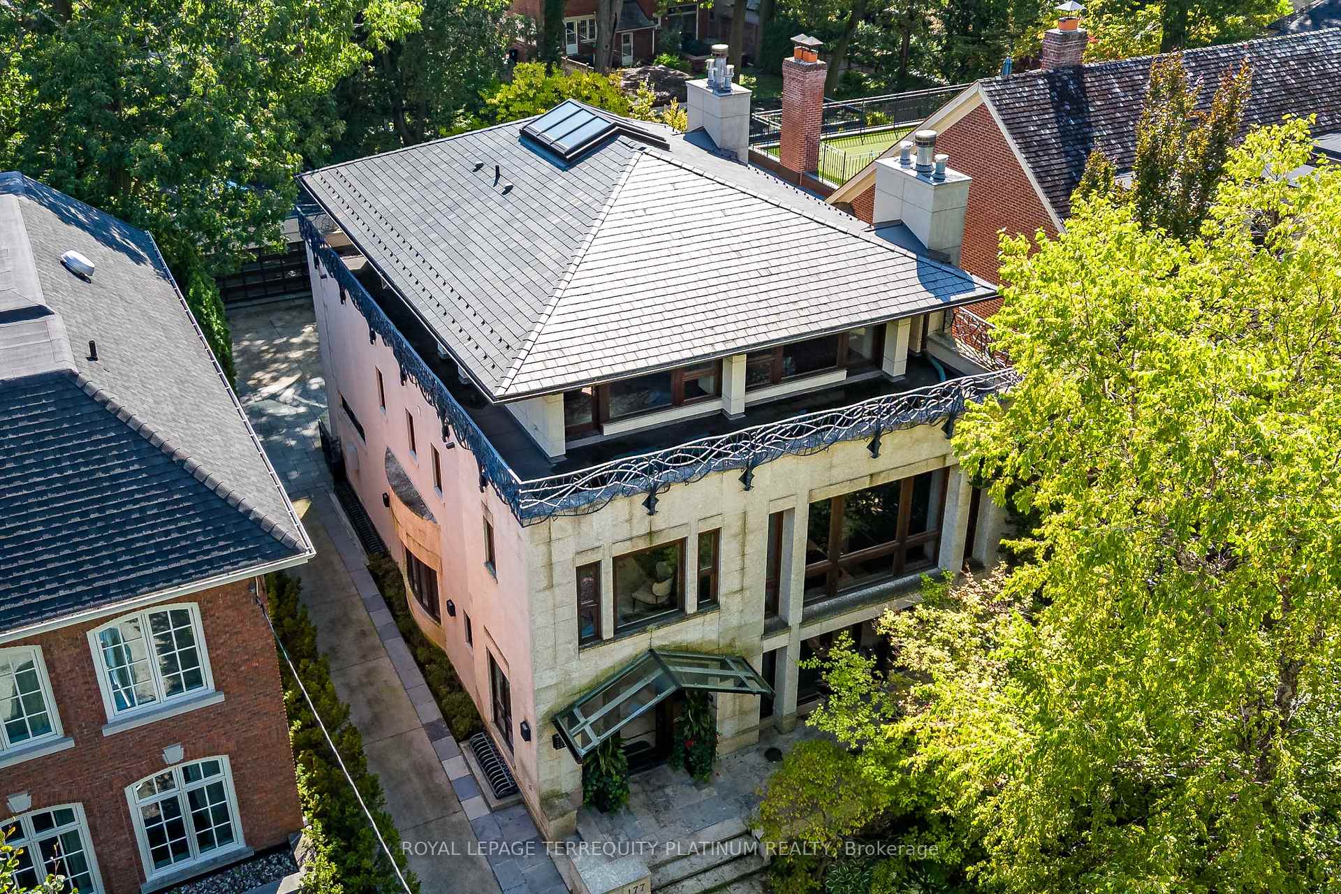 177 Roxborough Drive Toronto Ontario Canada Sale residential Michel Lozier Real Estate Homeward, Brokerage*