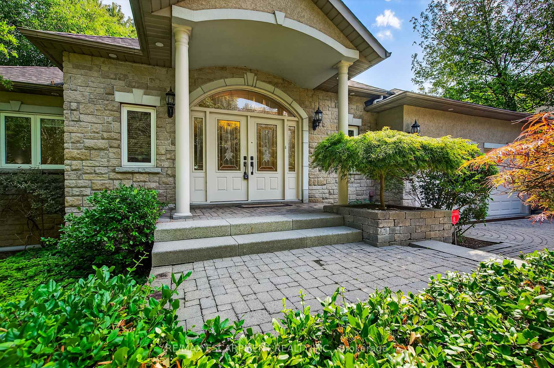 1262 Mississauga Road Mississauga Ontario Canada Sale residential Jeffrey Vella Sutton Group-Summit Realty Inc., Brokerage*