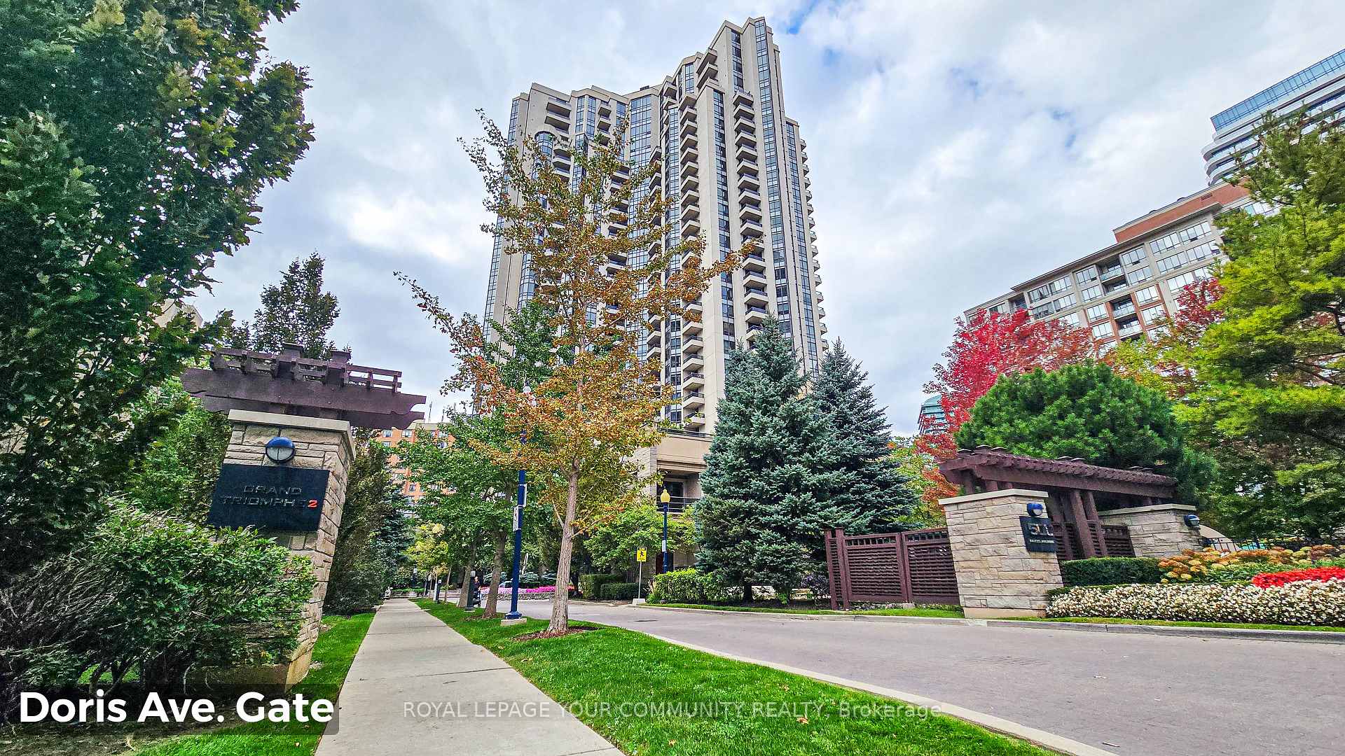 2029 - 500 Doris Avenue Toronto Ontario Canada Sale residential Deepak Kumar Sharma Right at Home Realty, Brokerage