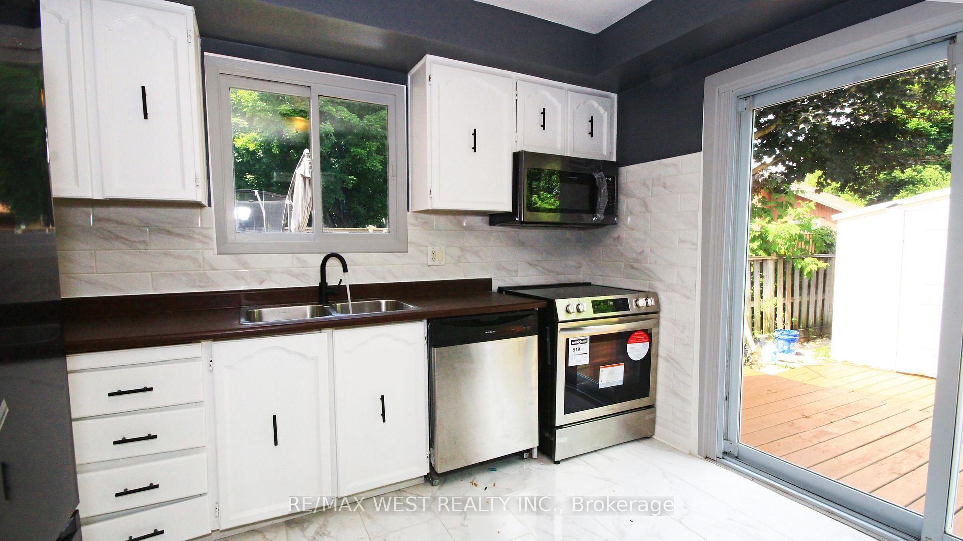 148 Fanshawe Drive Brampton Ontario Canada Rent residential   RE/MAX West Realty Inc., Brokerage *