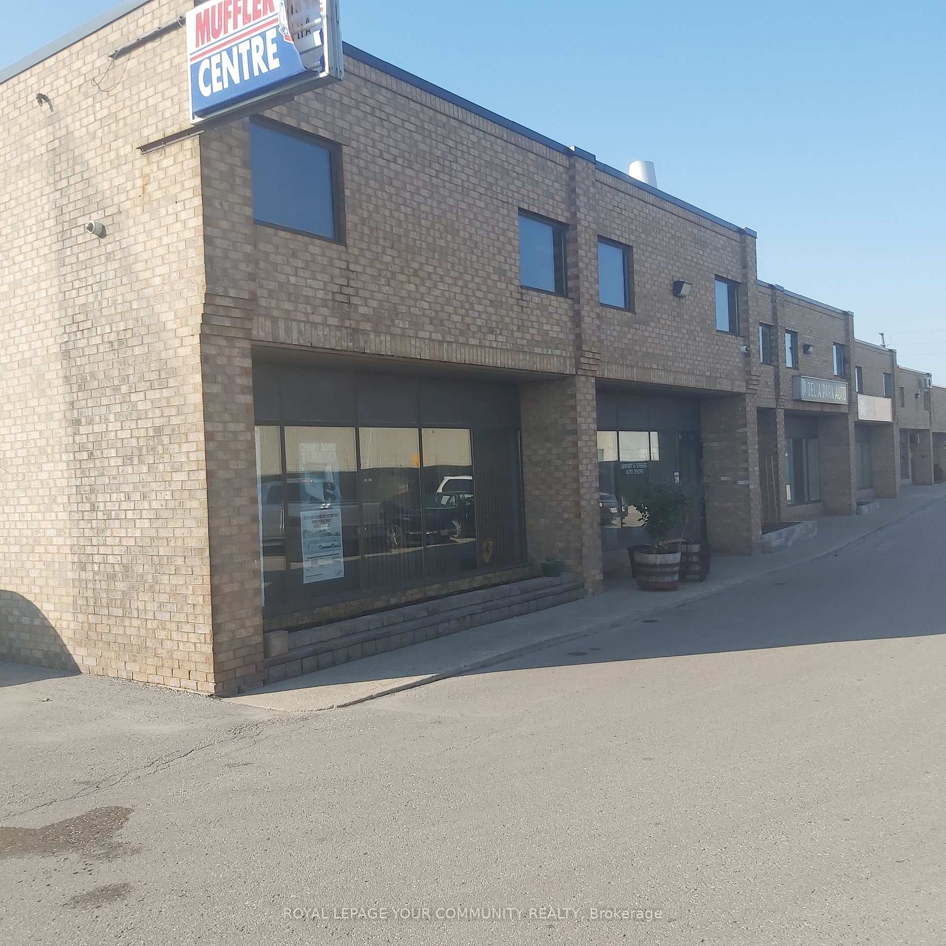 18 - 1 Delta Park Boulevard Brampton Ontario Canada Sale commercial Rohani Ramdhine Re/Max Your Community Realty, Brokerage