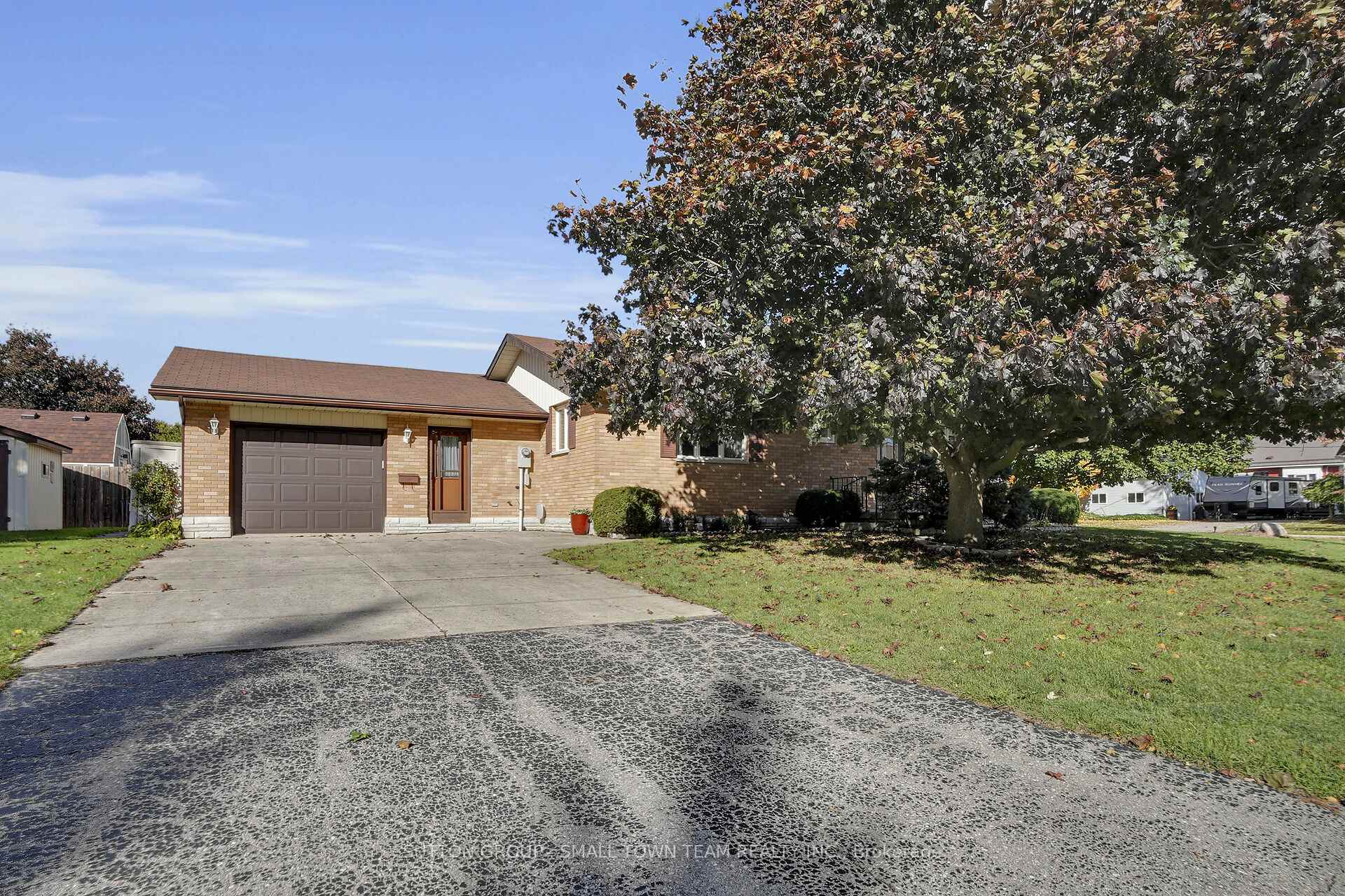 110 John Street W South Huron Ontario Canada Sale residential Steve Riddell SUTTON GROUP - SMALL TOWN TEAM REALTY INC. BROKERAGE*