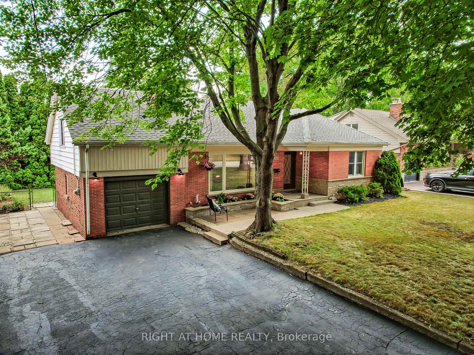 388 Lark Avenue Burlington Ontario Canada Sold residential Paul Song, Residential and Commercial Right at Home Realty, Brokerage*