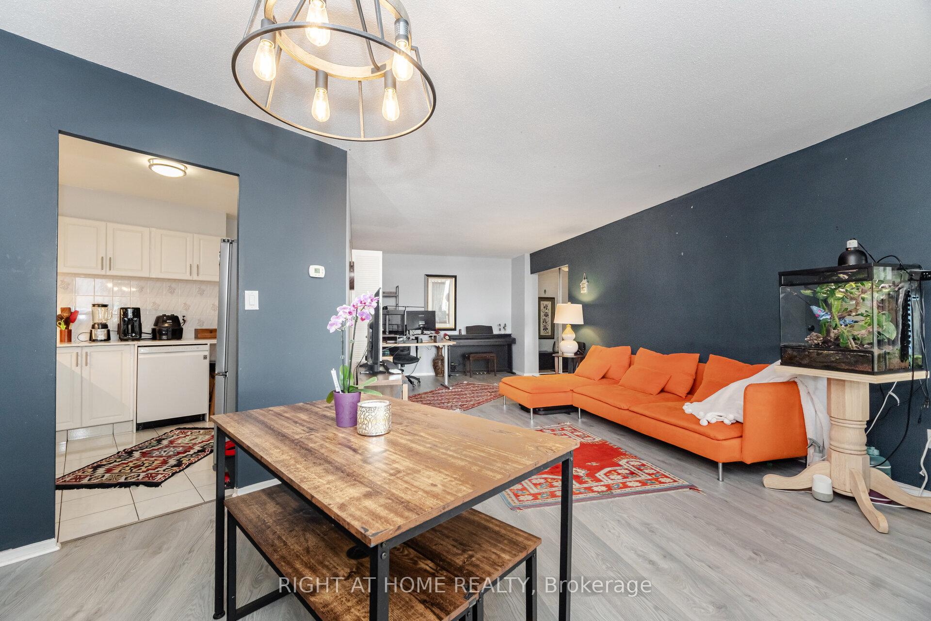 505 - 5 Vicora Linkway Way Toronto Ontario Canada Sale residential Travis Roy An Right at Home Realty, Brokerage*