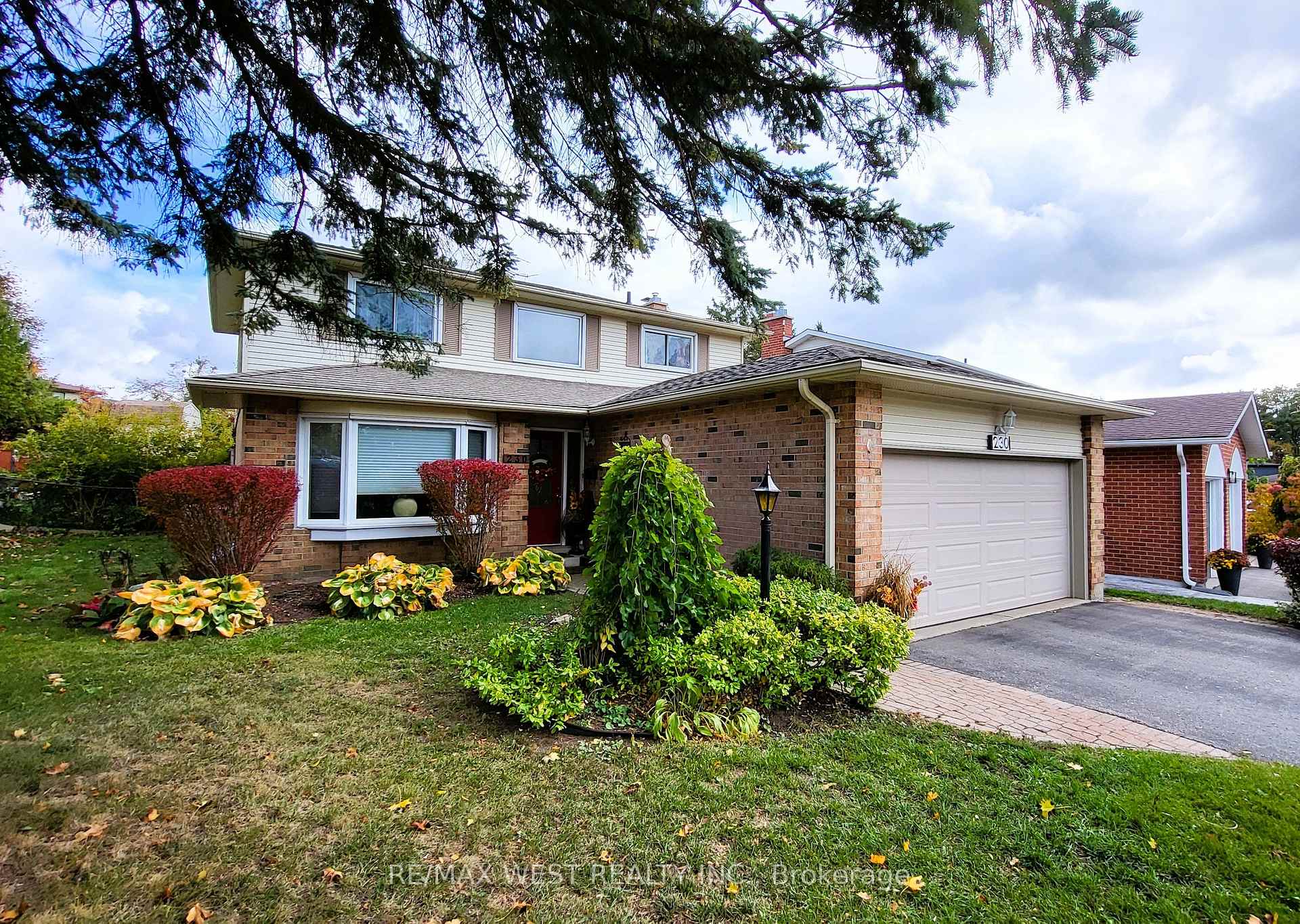 230 Browning Trail Barrie Ontario Canada Sale residential   RE/MAX West Realty Inc., Brokerage *