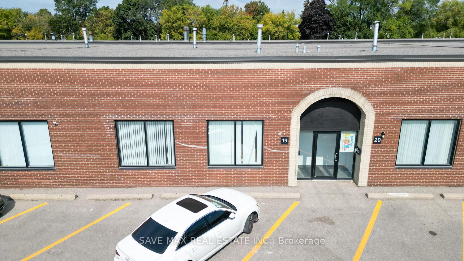 19 - 489 Brimley Road Toronto Ontario Canada Sale commercial   Save Max Real Estate Inc., Brokerage *