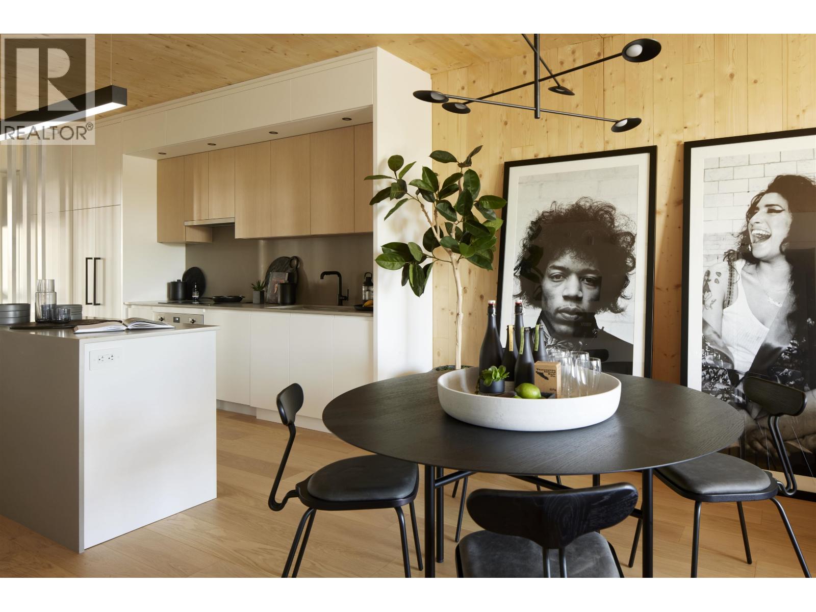 316 310 SALTER STREET New Westminster British Columbia Canada Sale residential   Oakwyn Realty, Brokerage*