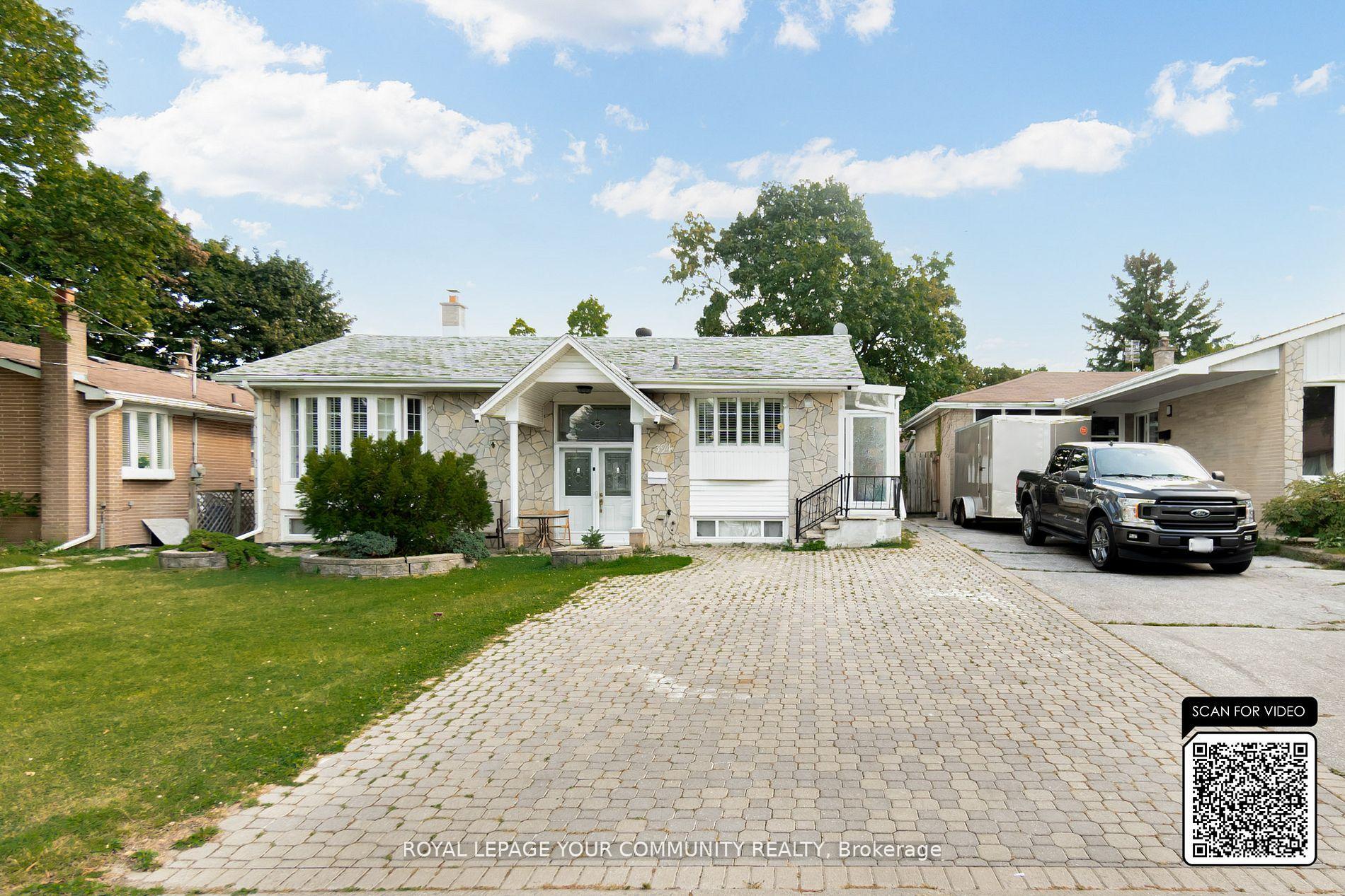394 Paliser Crescent N Richmond Hill Ontario Canada Rent residential William Gyamfi Gita Vilimek Royal Lepage Your Community Realty