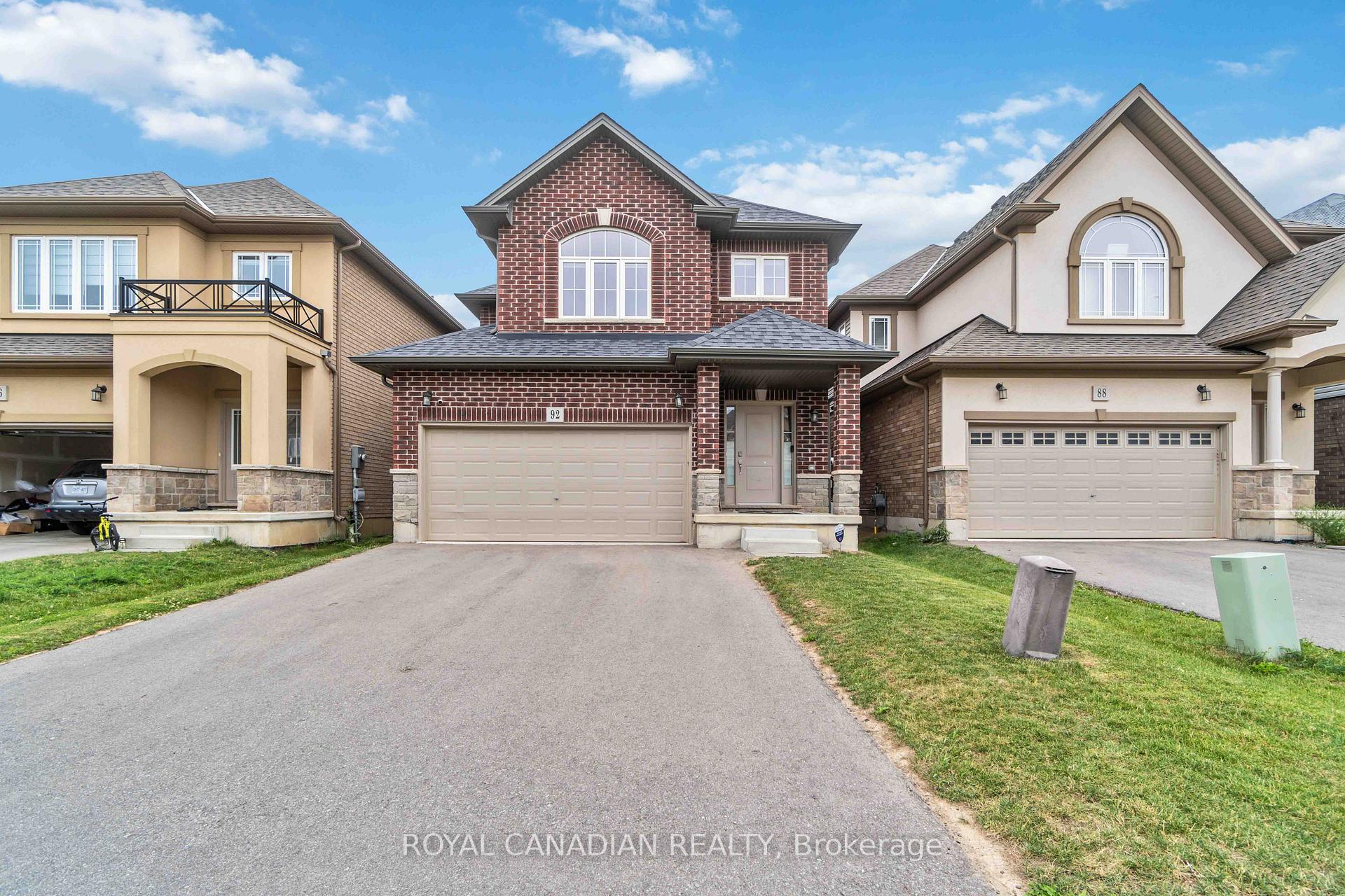 92 Bethune Avenue Hamilton Ontario Canada Sale residential Naveen Vadlamudi ROYAL CANADIAN REALTY, BROKERAGE*