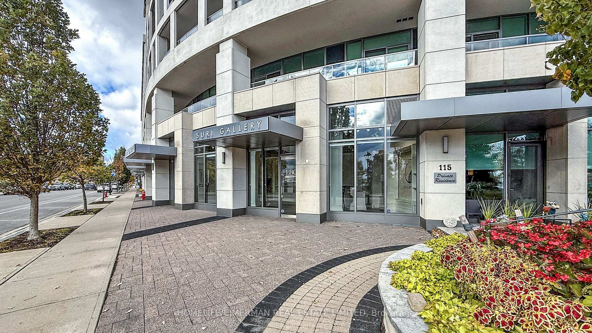 36 - 11 Bronte Road Oakville Ontario Canada Sale commercial HomeLife/Cimerman Real Estate Ltd., Brokerage*