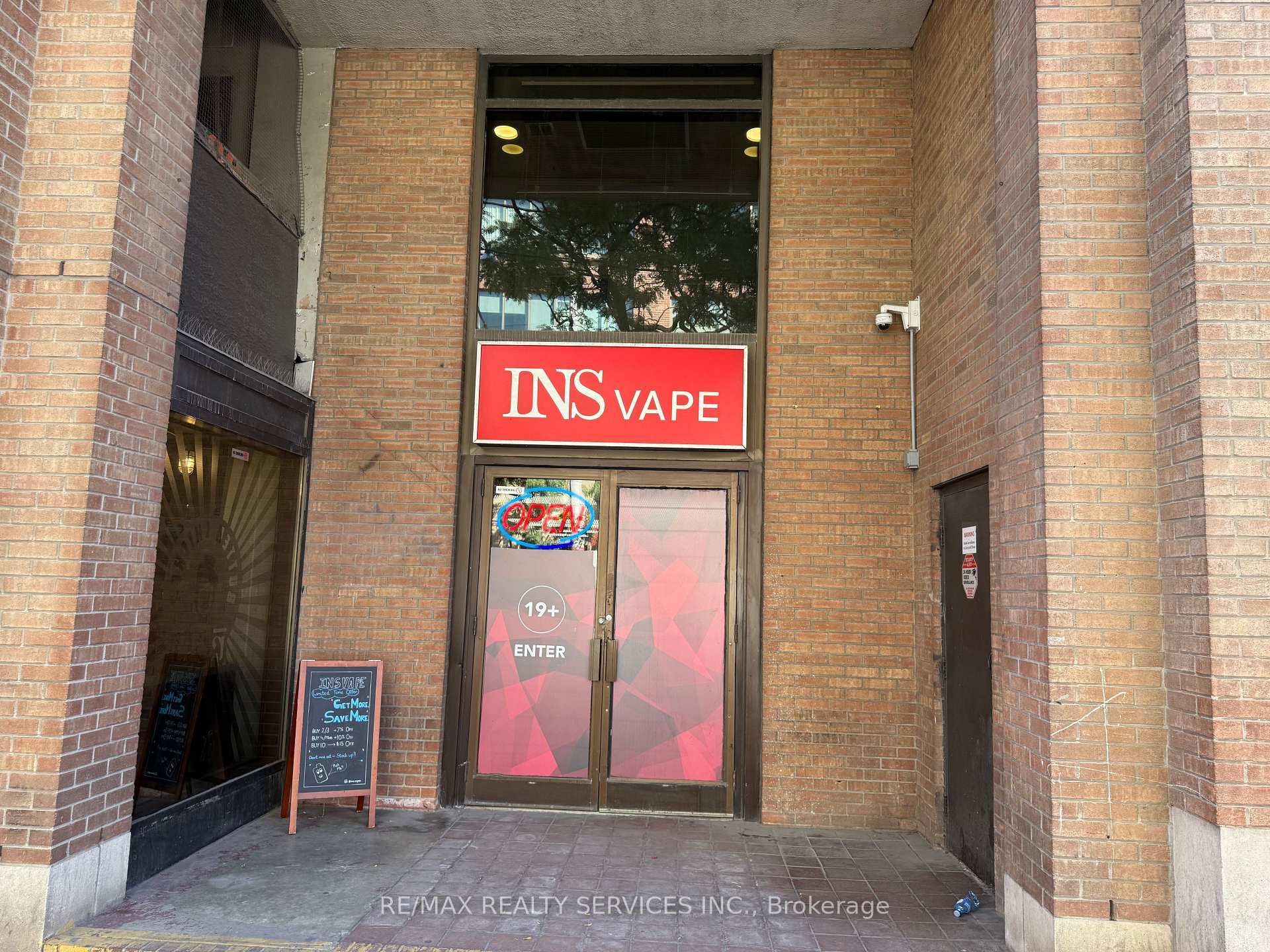 201 KING ST Street E Toronto Ontario Canada Sale commercial CJ Singh RE/MAX Realty Services Inc., Brokerage*