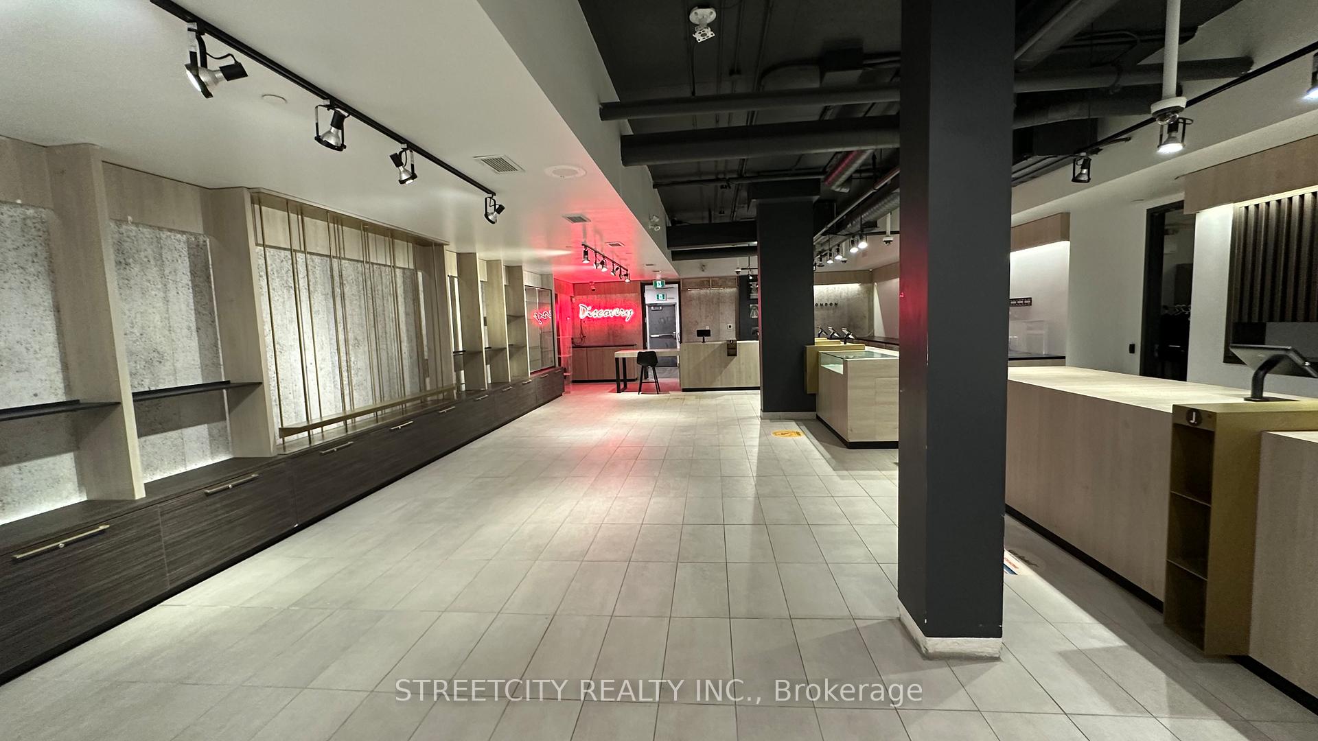 5 - 691 Richmond Street London East Ontario Canada Lease commercial   STREETCITY REALTY INC., BROKERAGE*