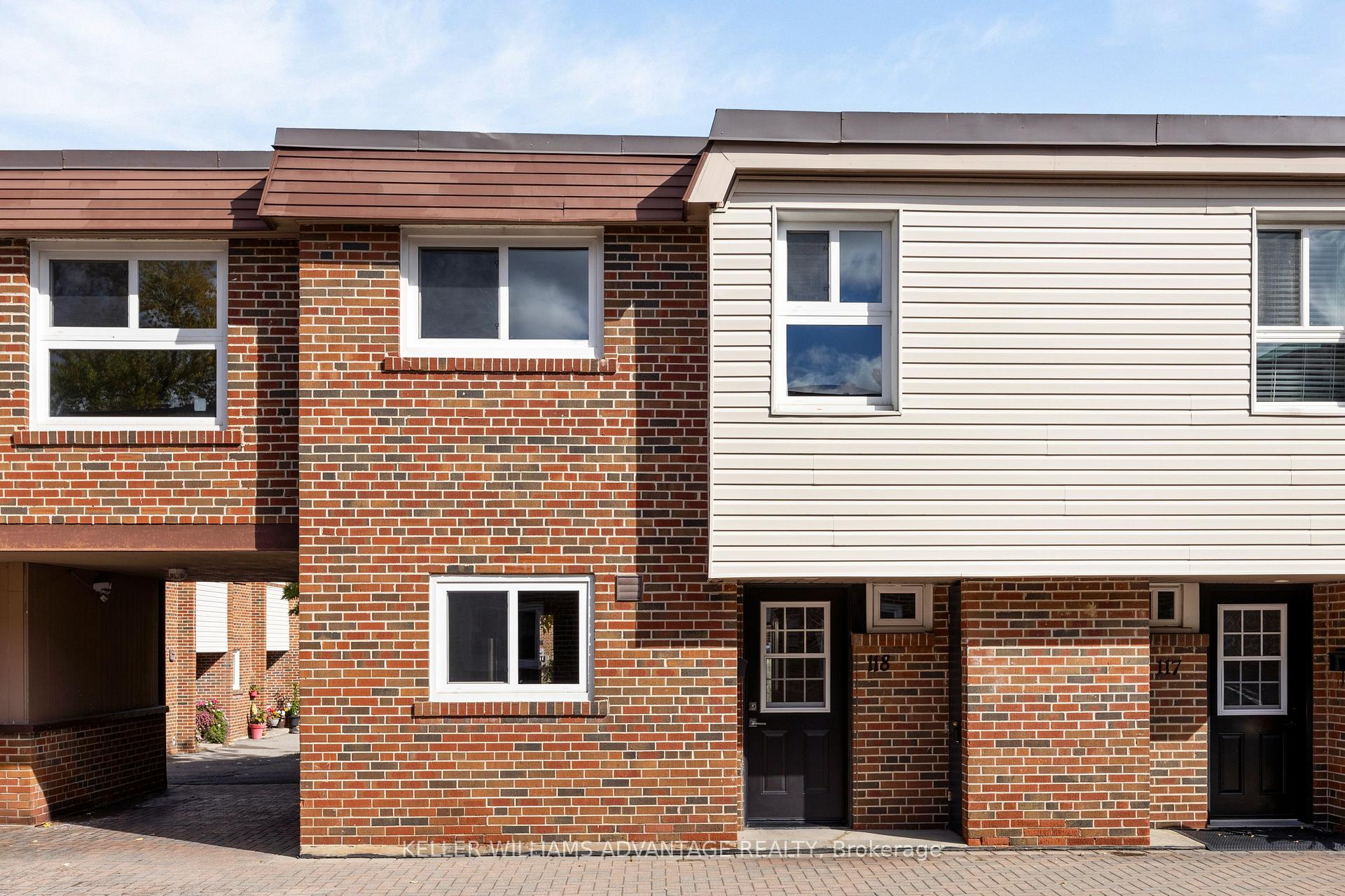 118 - 69 Godstone Road Toronto Ontario Canada Sale residential Carol Teichman RE/MAX Realtron Realty Inc, Brokerage 