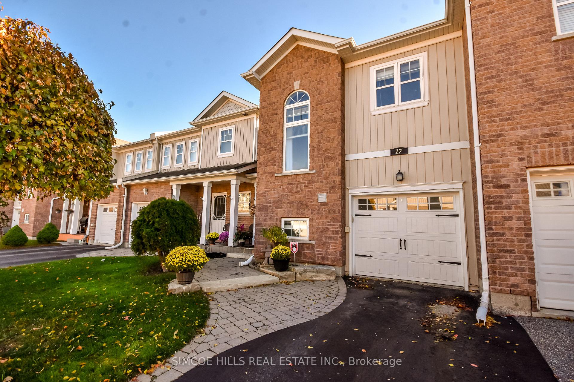 17 - 800 West Ridge Boulevard Orillia Ontario Canada Sale residential Rochelle Mervin SIMCOE HILLS REAL ESTATE INC.