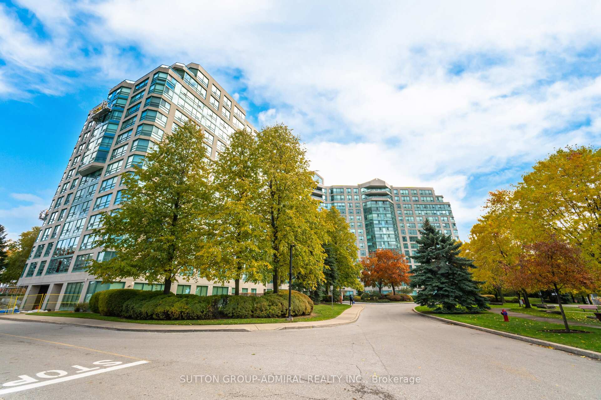 1211 - 7825 Bayview Avenue Markham Ontario Canada Sale residential Leonard Selvaratnam Sutton Group-Admiral Realty Inc., Brokerage *