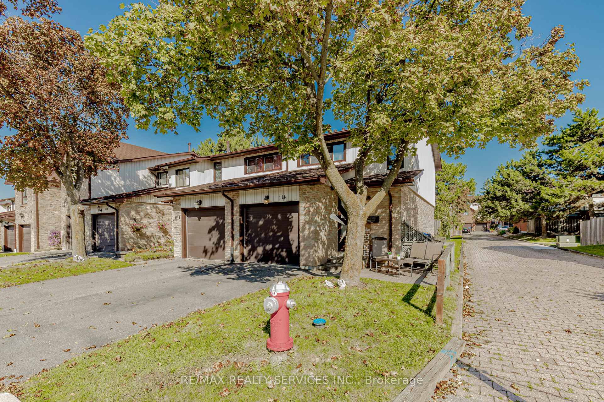 114 - 114 Foster Crescent Brampton Ontario Canada Sale residential Harpreet Rakhra RE/MAX REALTY SERVICES INC. Brokerage*