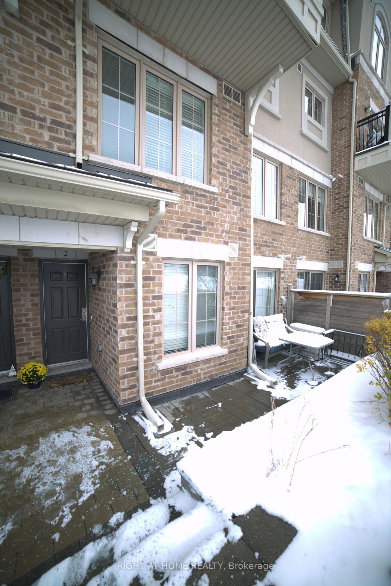 2 - 2441 Greenwich Drive Oakville Ontario Canada Rent residential Travis Roy An Right at Home Realty, Brokerage*