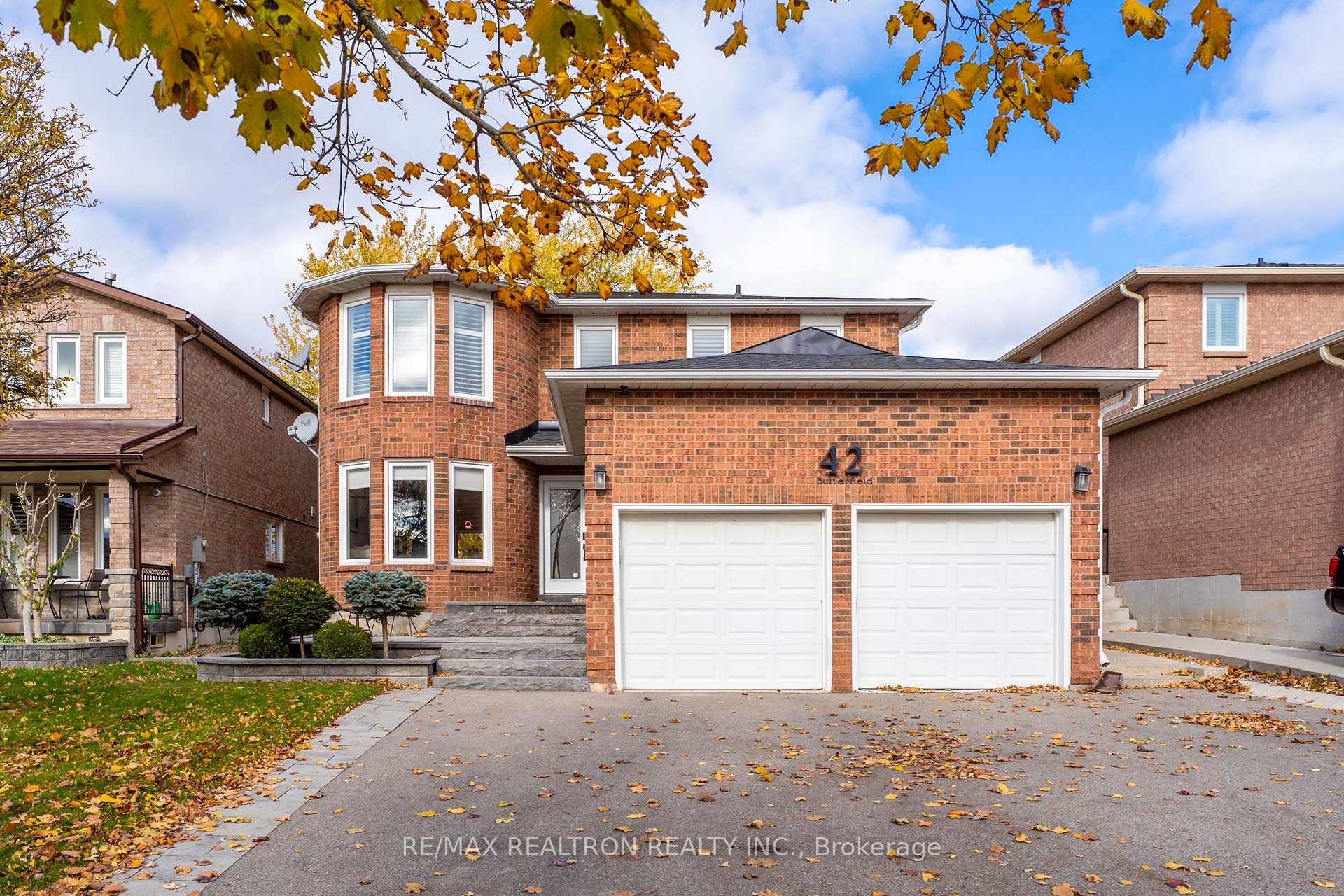 42 Butterfield Crescent Vaughan Ontario Canada Sale residential Frank Fu Feng RE/MAX Realtron Realty Inc., Brokerage*