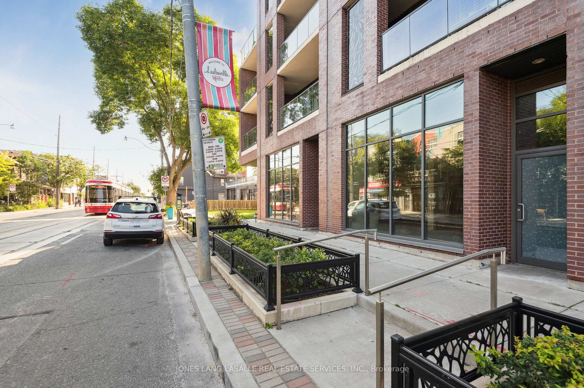 Ground  - 1337 Queen Street E Toronto Ontario Canada Lease commercial   Bruce Murray - Real Estate Homeward, Brokerage