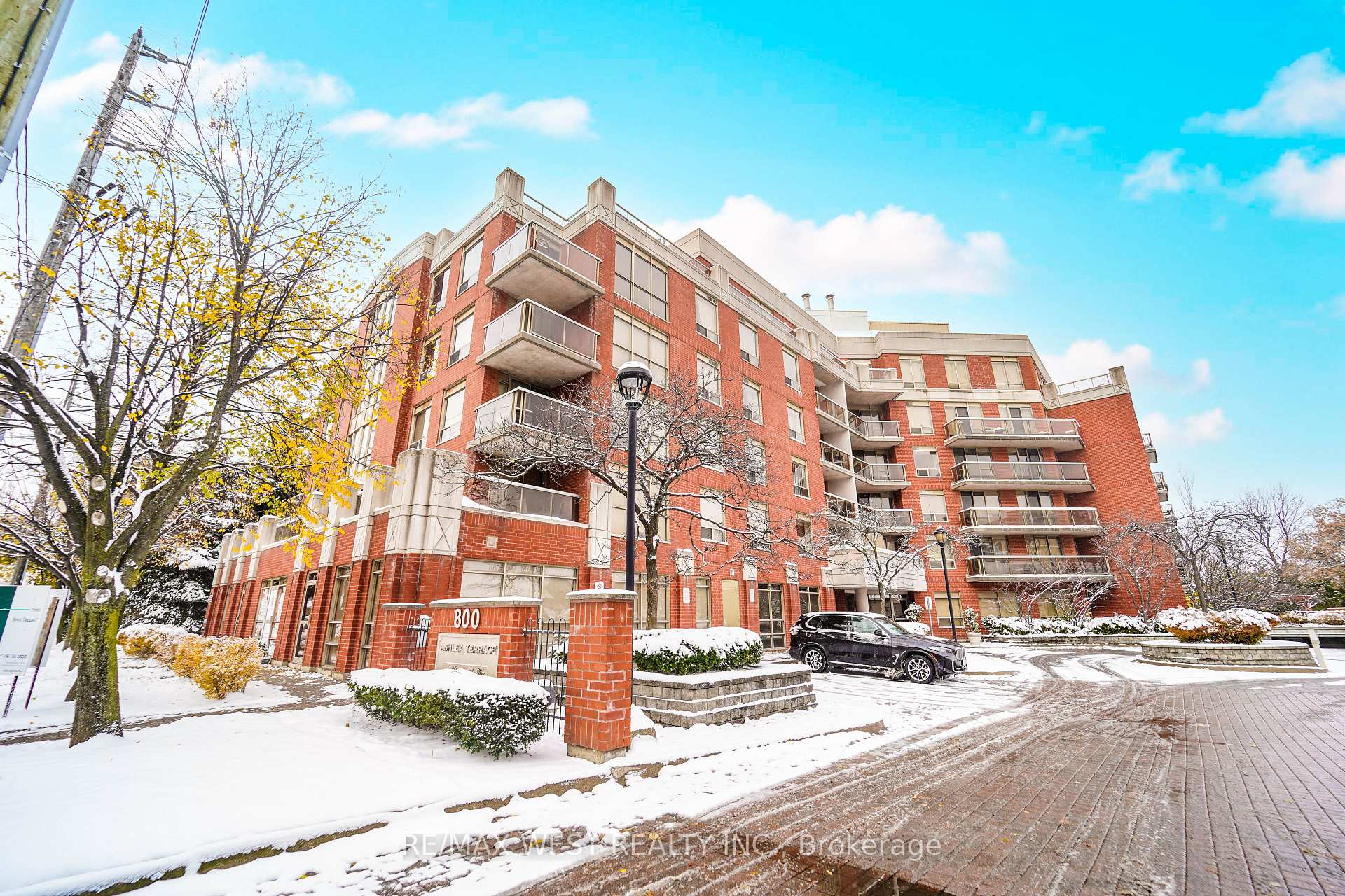 C1 & C3 - 800 Sheppard Avenue W Toronto Ontario Canada Sale commercial Naushy Saeed Brokerage Information: Not available, please contact website owner