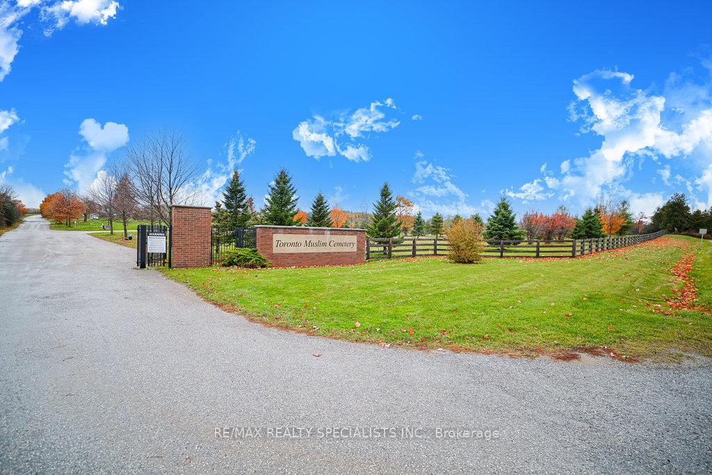 1100 Bethesda Road Richmond Hill Ontario Canada Sale commercial Morteza Sedighian Central Commercial Realty