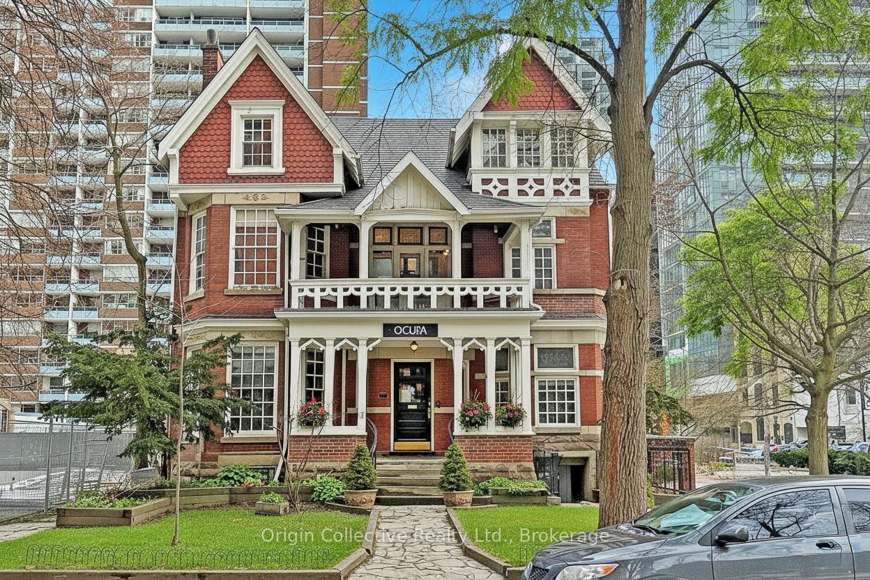 17 Isabella Street Toronto Ontario Canada Sale residential Aaron Kroll Origin Collective Realty Ltd., Brokerage