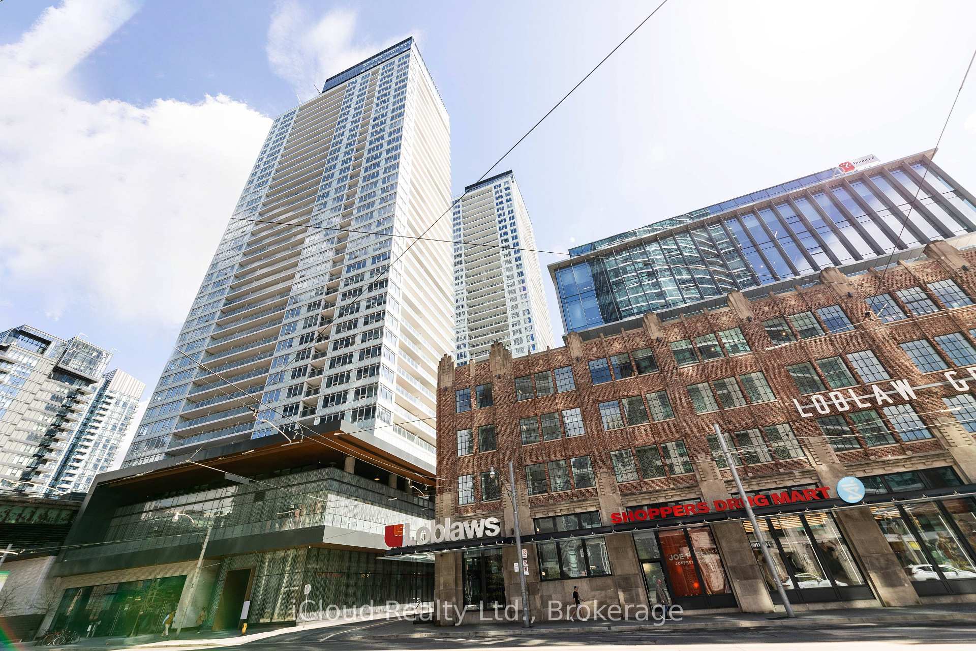 2311 - 19 Bathurst Street Toronto Ontario Canada Rent residential Ajay Tandon iCloud Realty Ltd. 